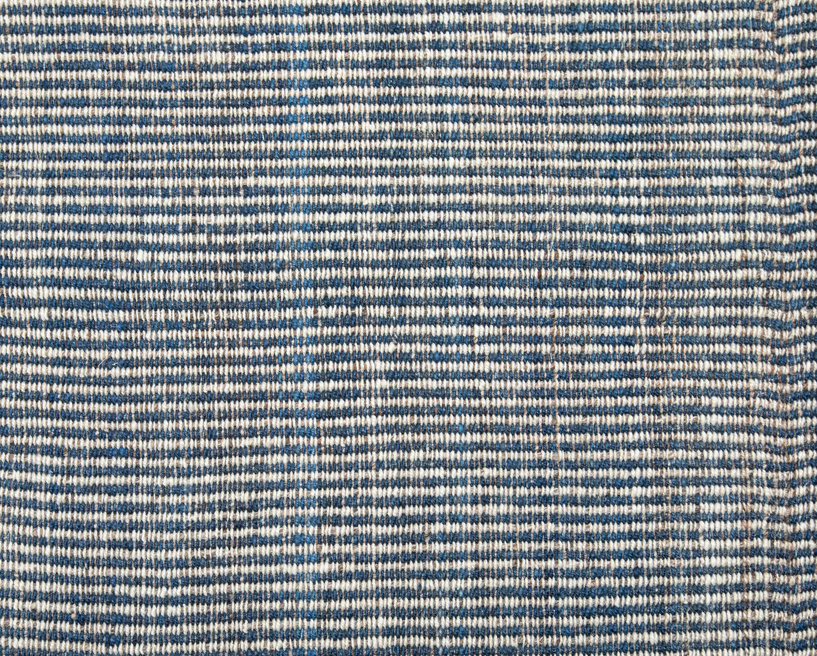 Hand-Woven Pelas Handwoven Flatweave Textured Pattern Rug in Blue and Beige Color For Sale