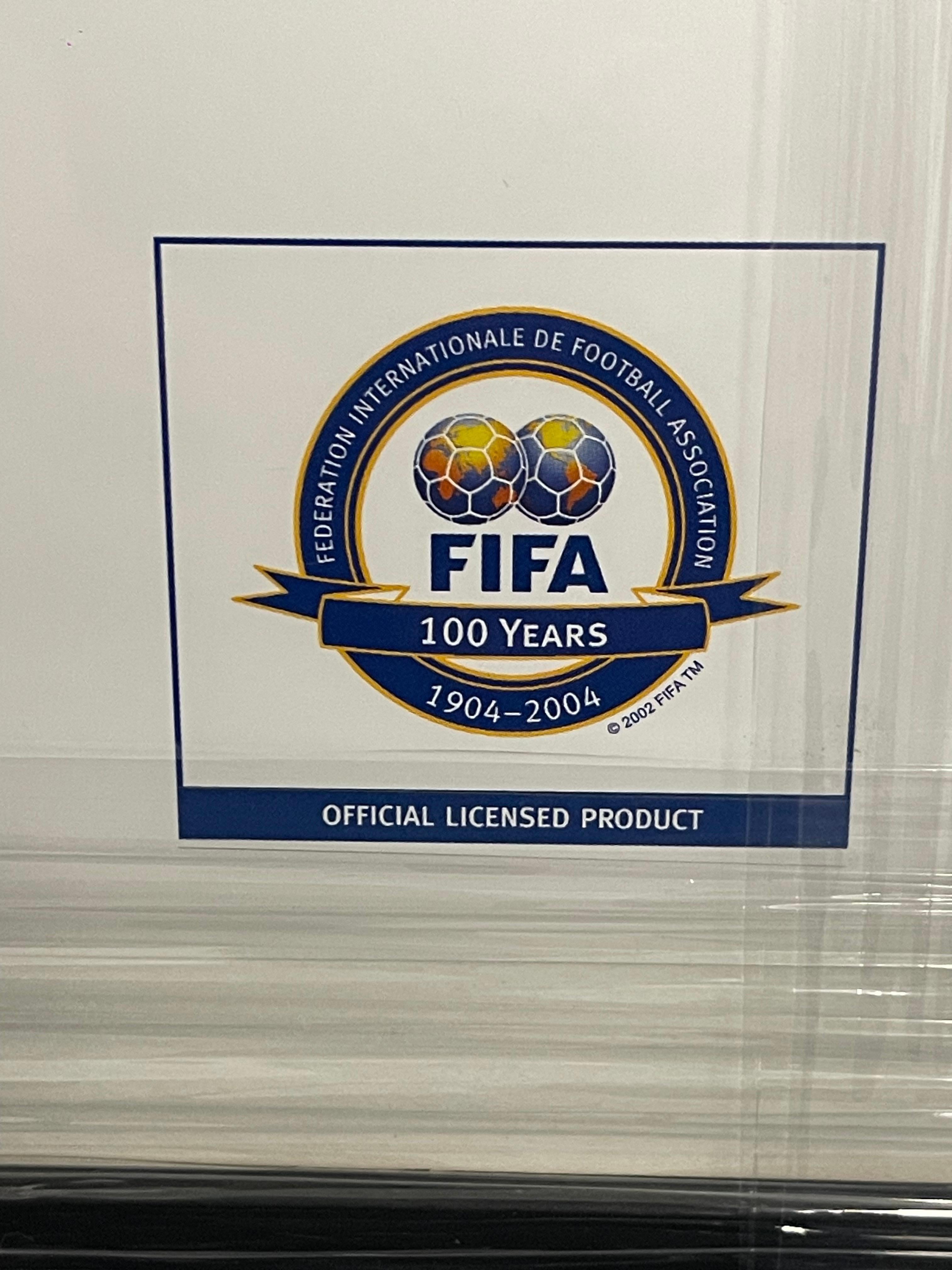 Pelé von Marc Quinn 2004 FIFA 100 (21. Jahrhundert und zeitgenössisch) im Angebot