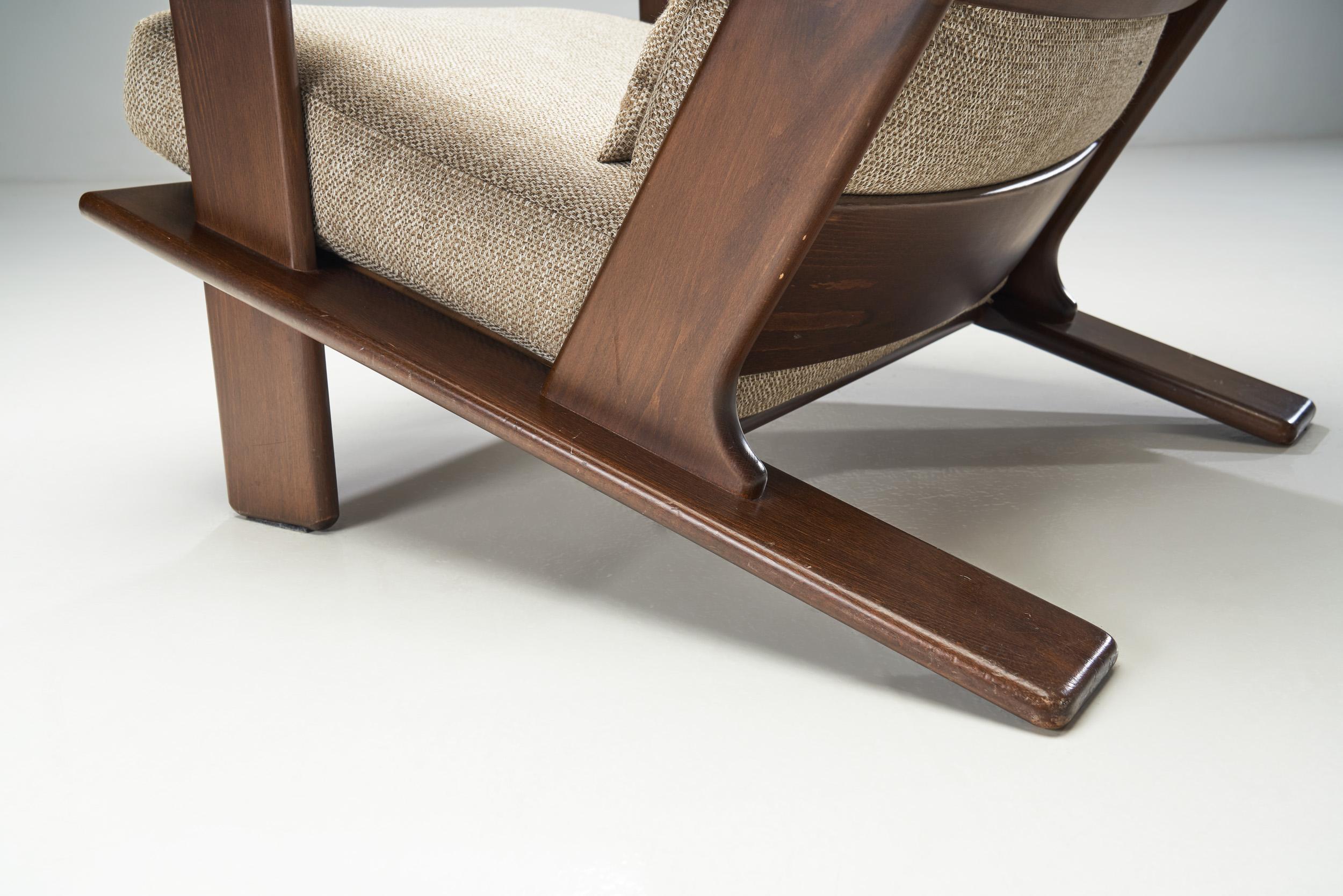 “Pele” Lounge Chair by Esko Pajamies for Lepokalusto, Finland 1970s For Sale 9