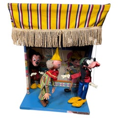 Pelham Puppets electric sTORE display , motorized Disney themed / Ponocchio