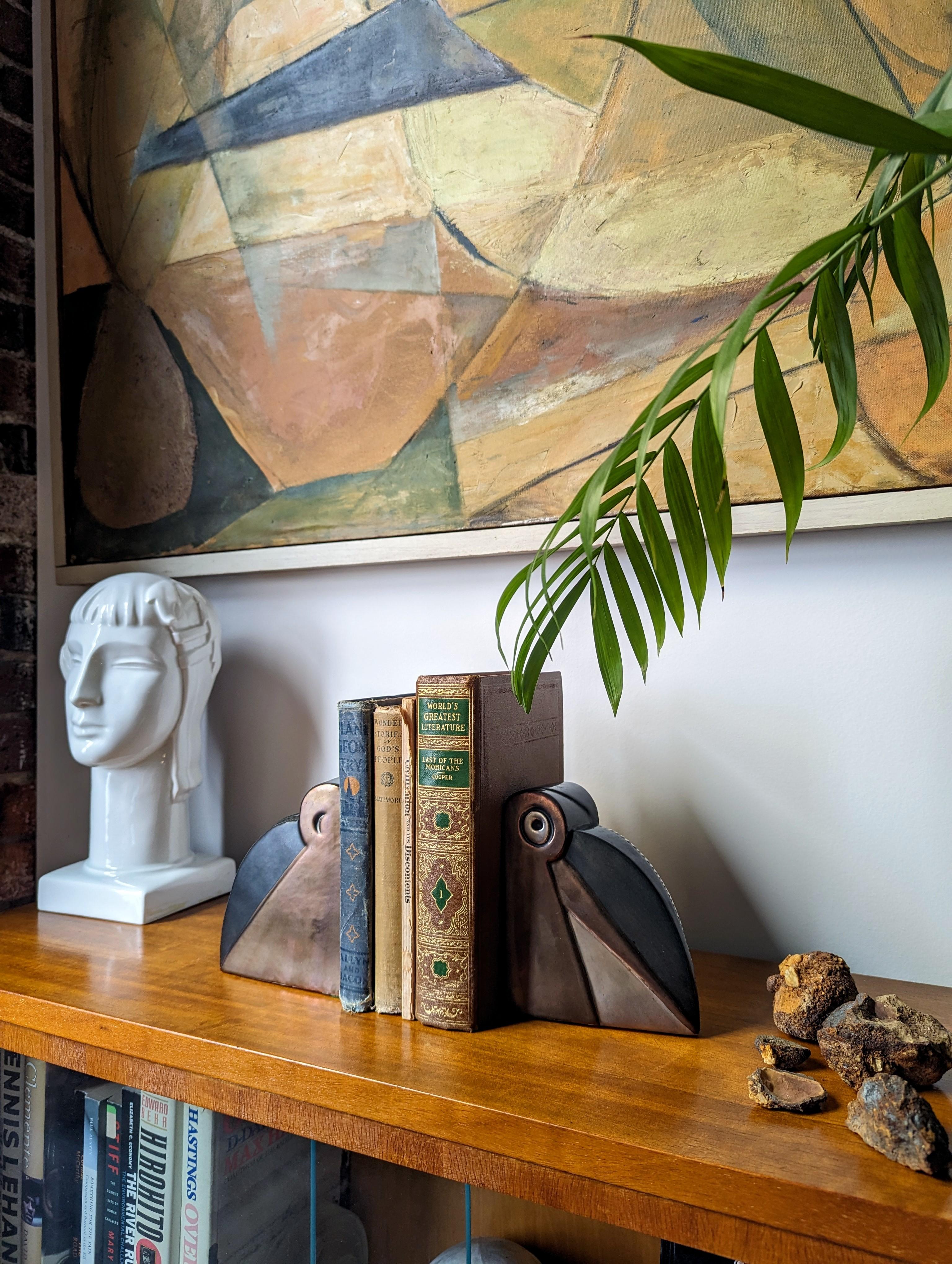Pelican bookends ''E-864