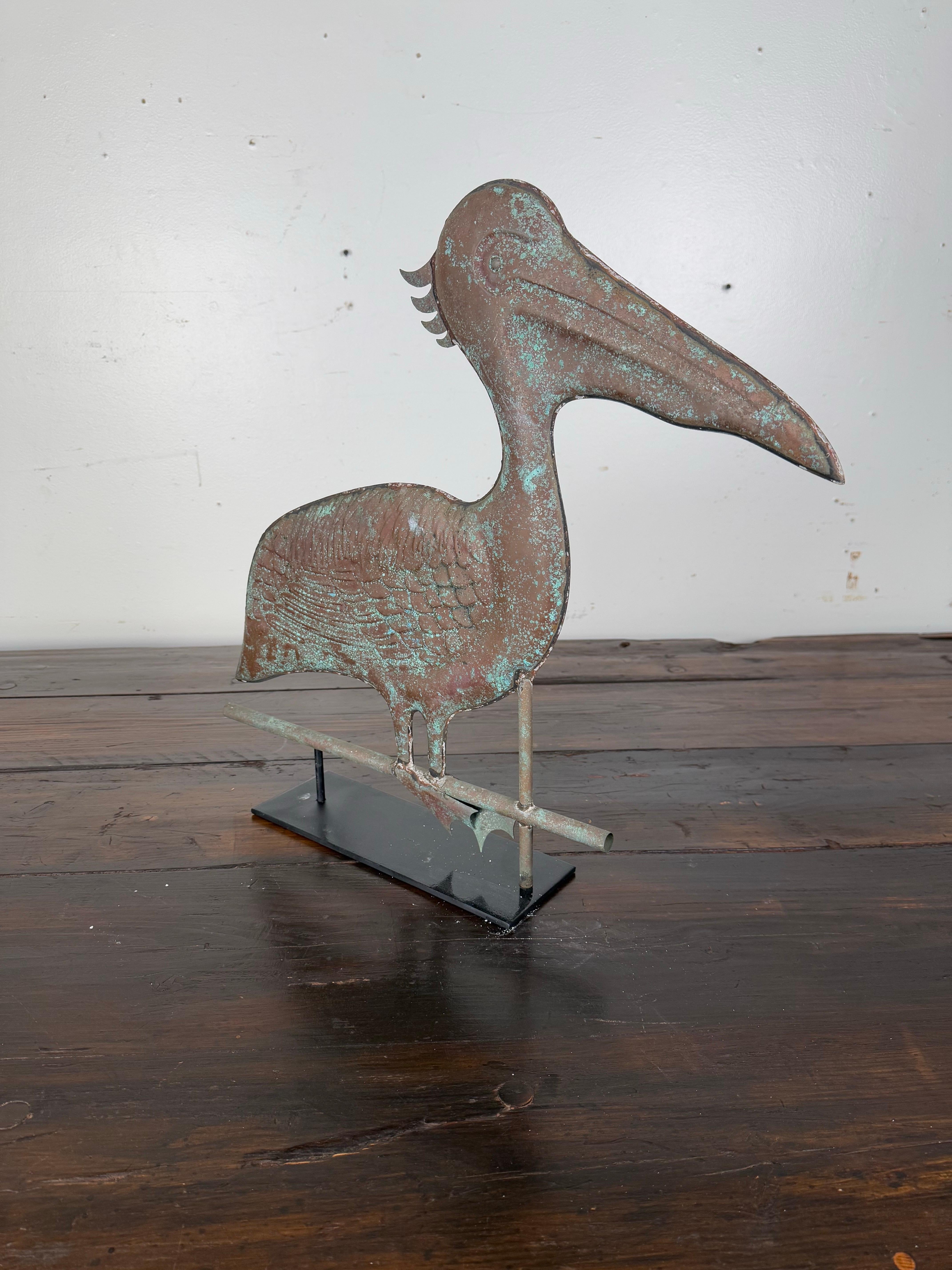 Americano Pelican, banderuola in rame montata su una base in vendita