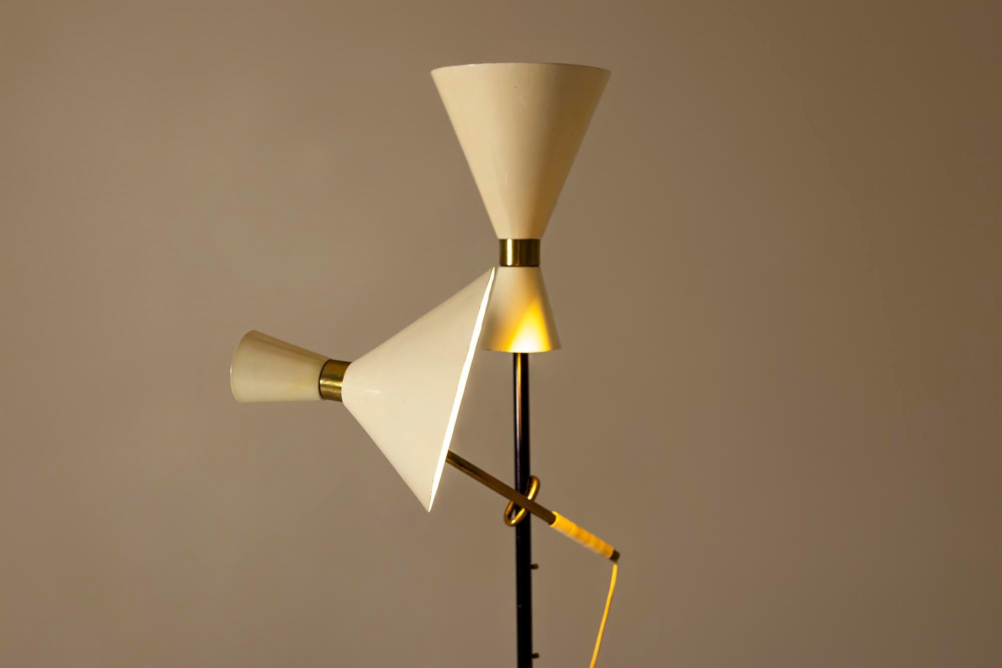 'Pelikan' Floor lamp in Brass and Lacquered Steel by J.T. Kalmar, Austria 1950s For Sale 3