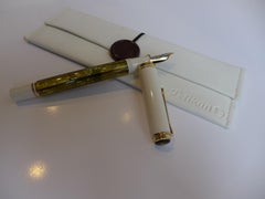 Pluma estilográfica Pelikan "Souverän" sin usar, 1975, con caja original