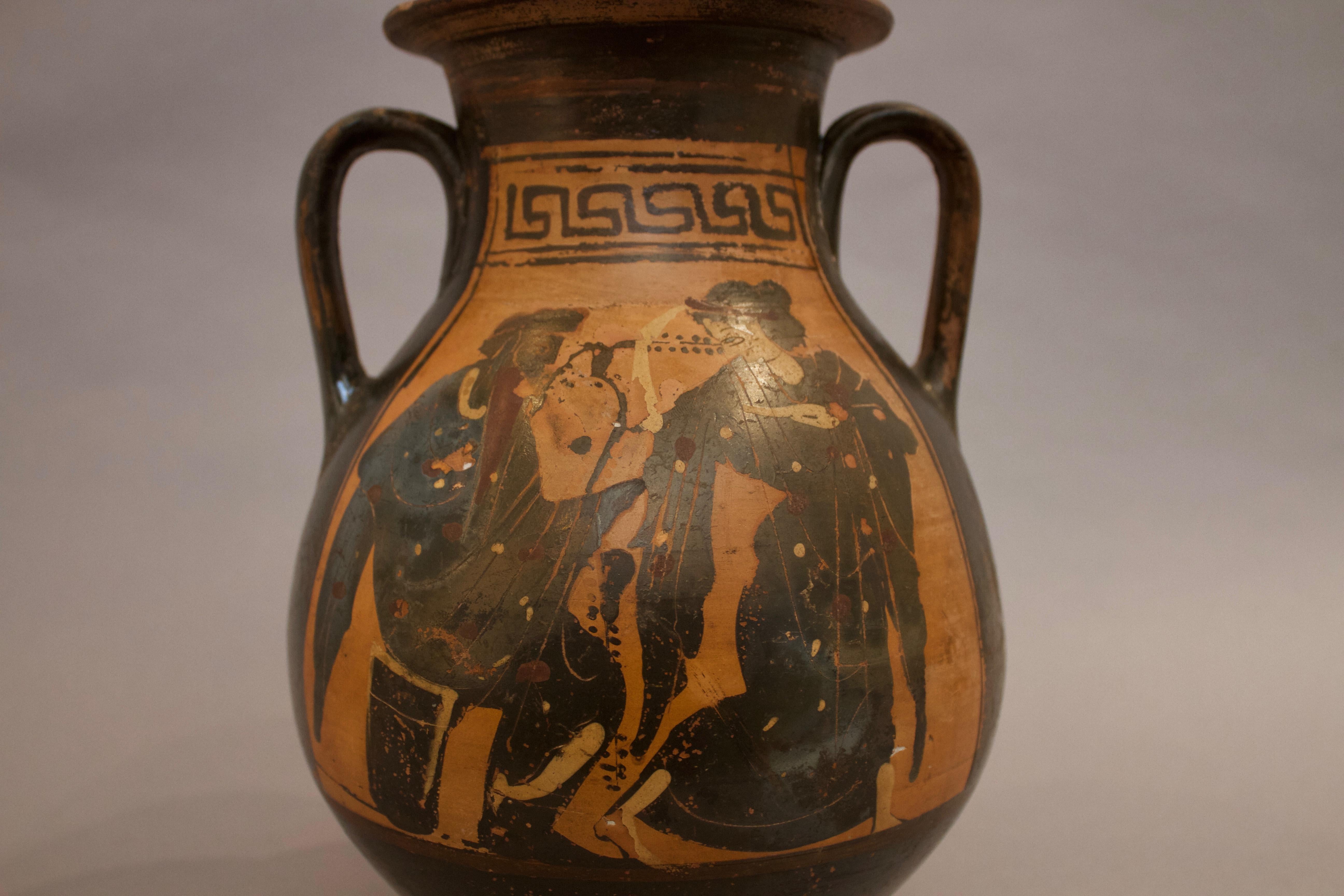 Varnished Pelike Attic Vase, 520-500 BCE