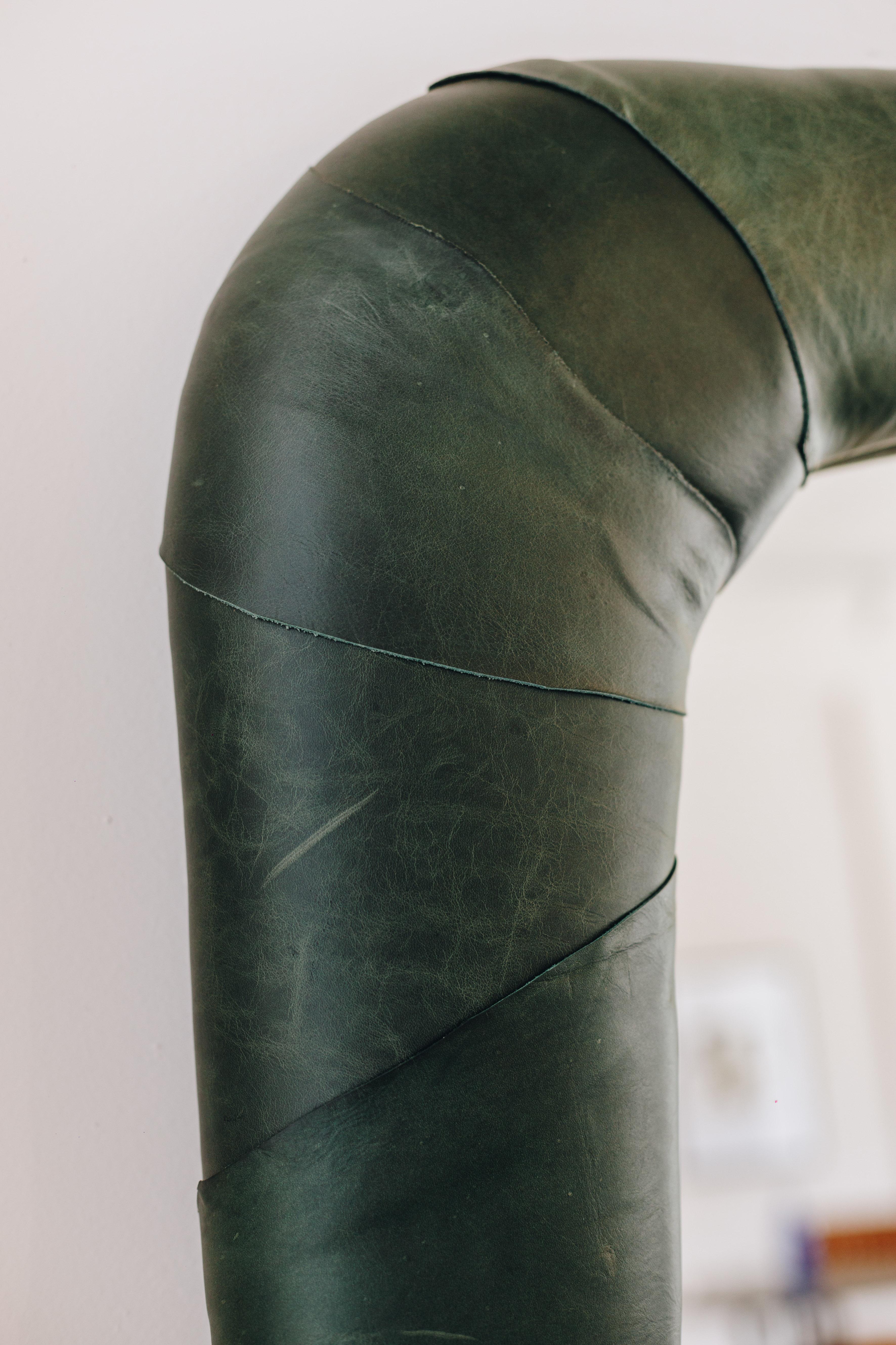 Specchio PELLE di Danilo Vale - misura G - con cornice rivestita in pelle in vendita 2