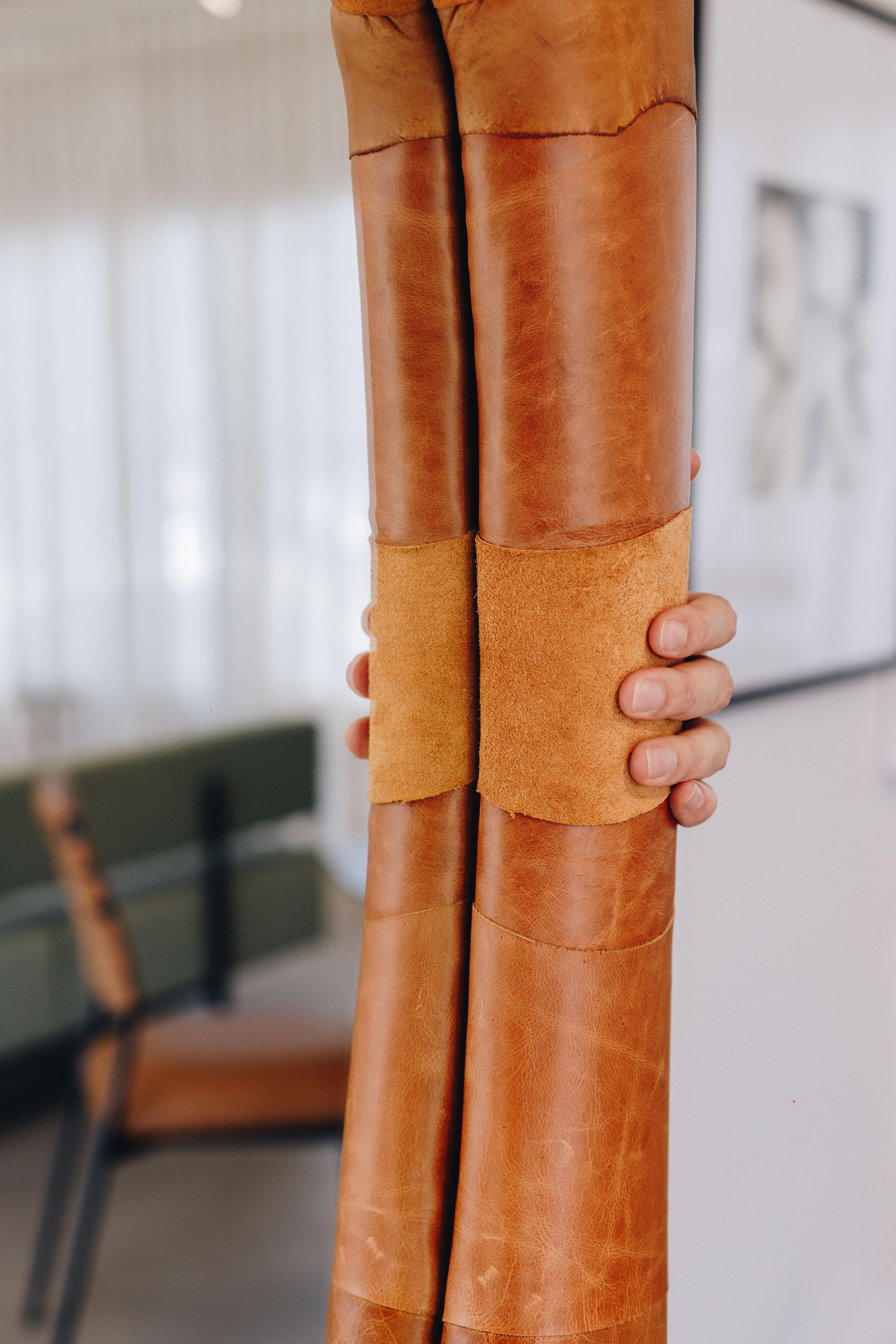 Pelle mirror by Danilo Vale – size M – with a leather upholstered frame For Sale 5