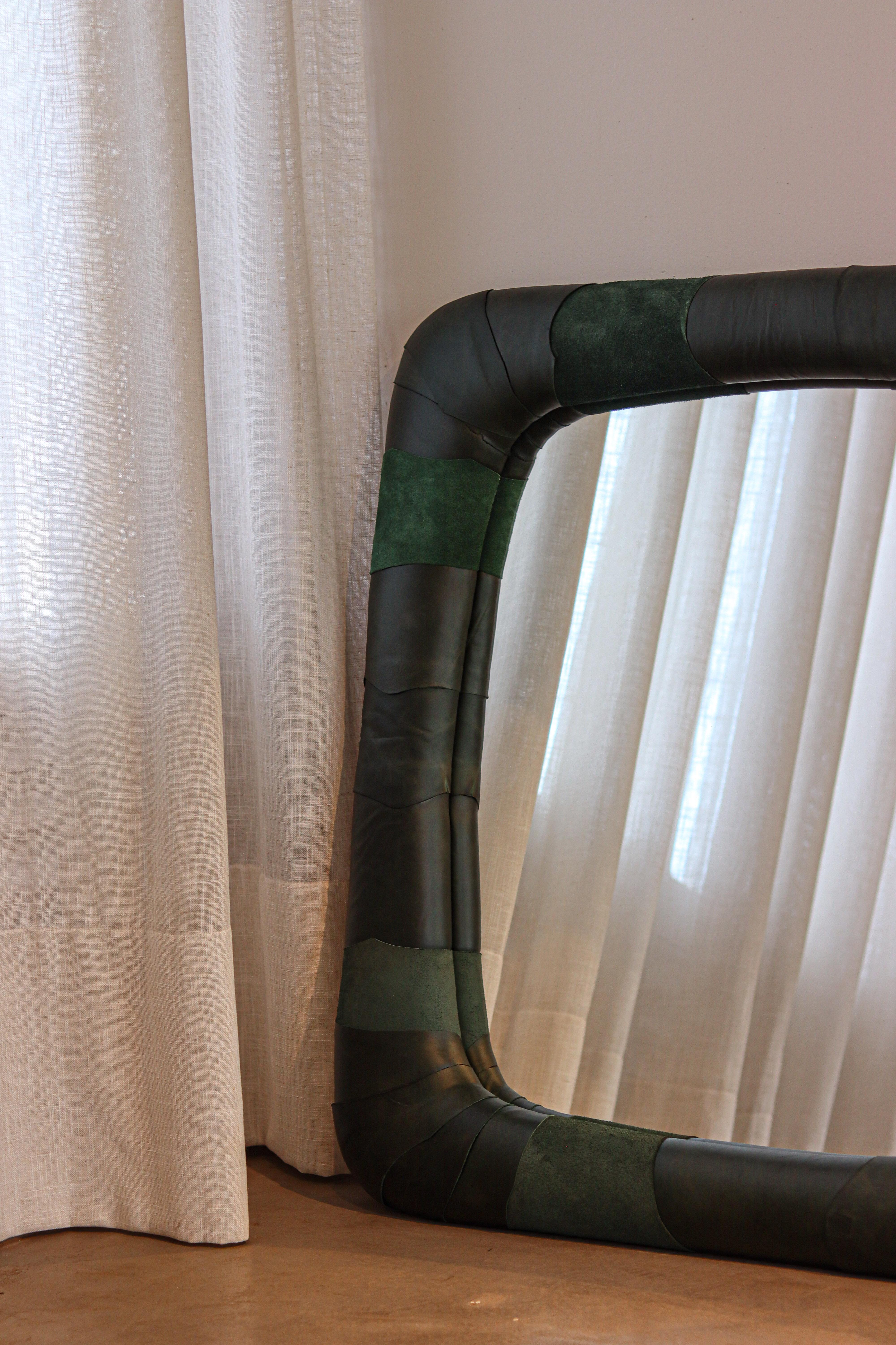 Leather Pelle mirror by Danilo Vale – size M – with a leather upholstered frame For Sale