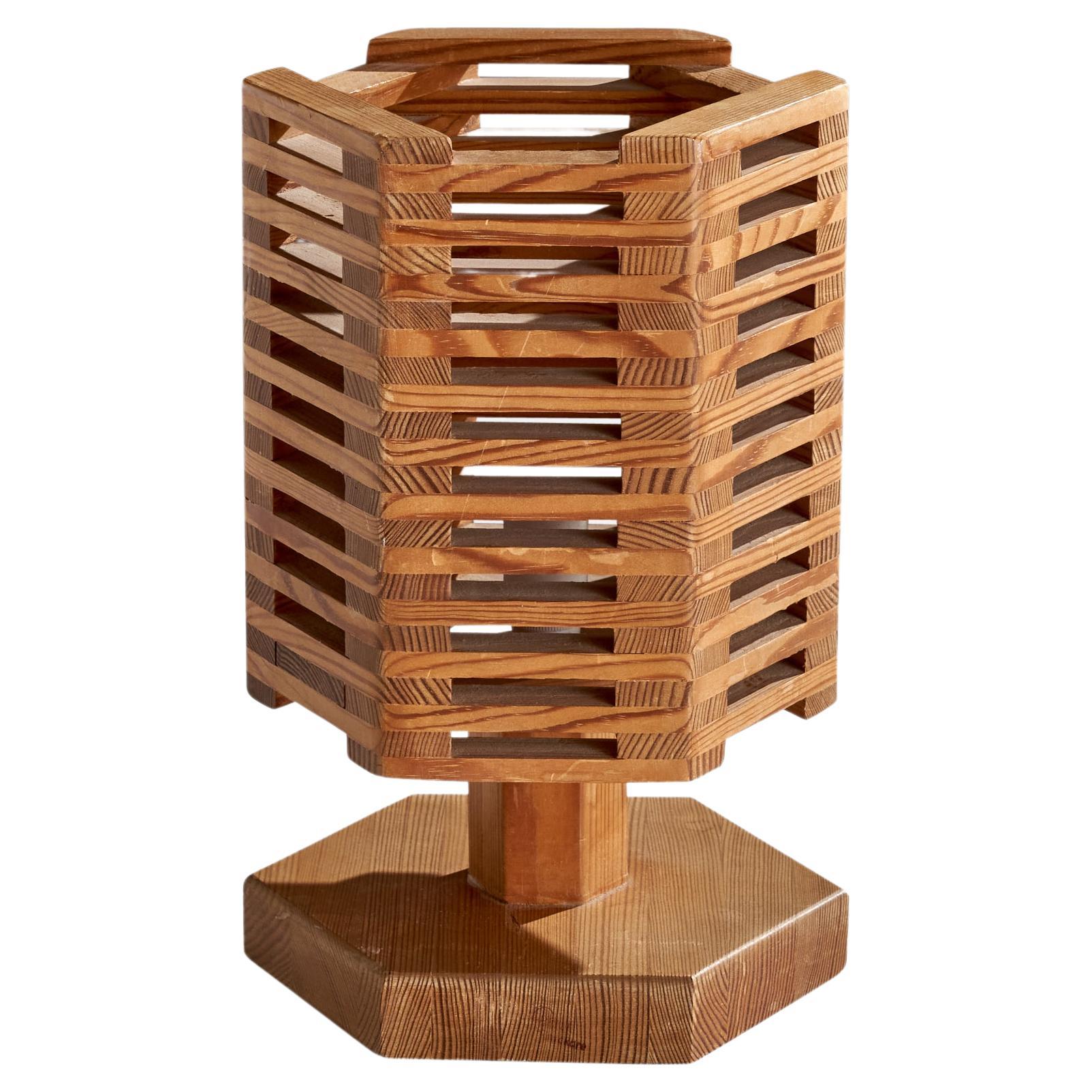 Pelle Snidare, Table Lamp, Pine, Sweden, 1970s