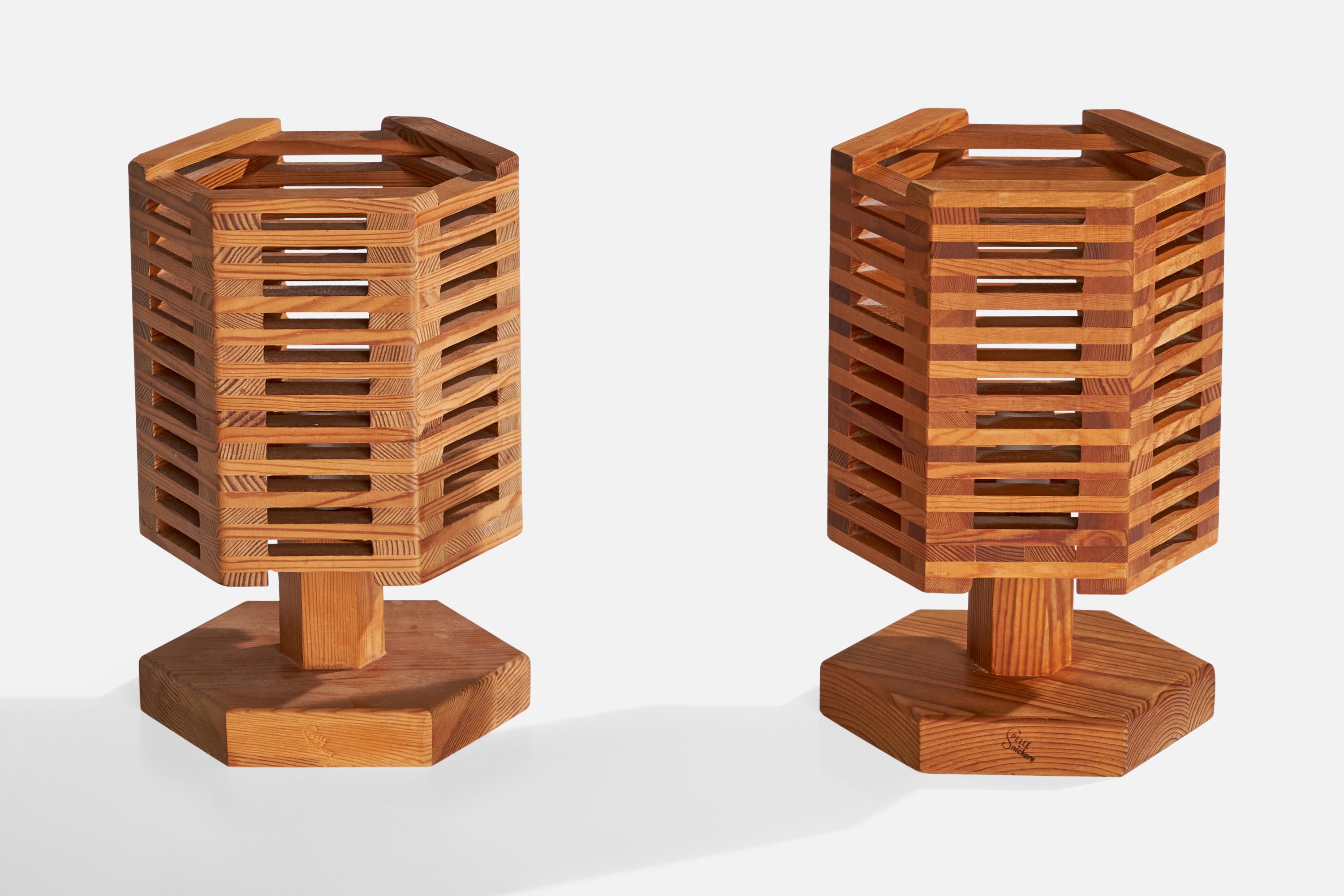 Suédois Lampes de bureau Pelle Snidare, pin, Suède, 1970 en vente