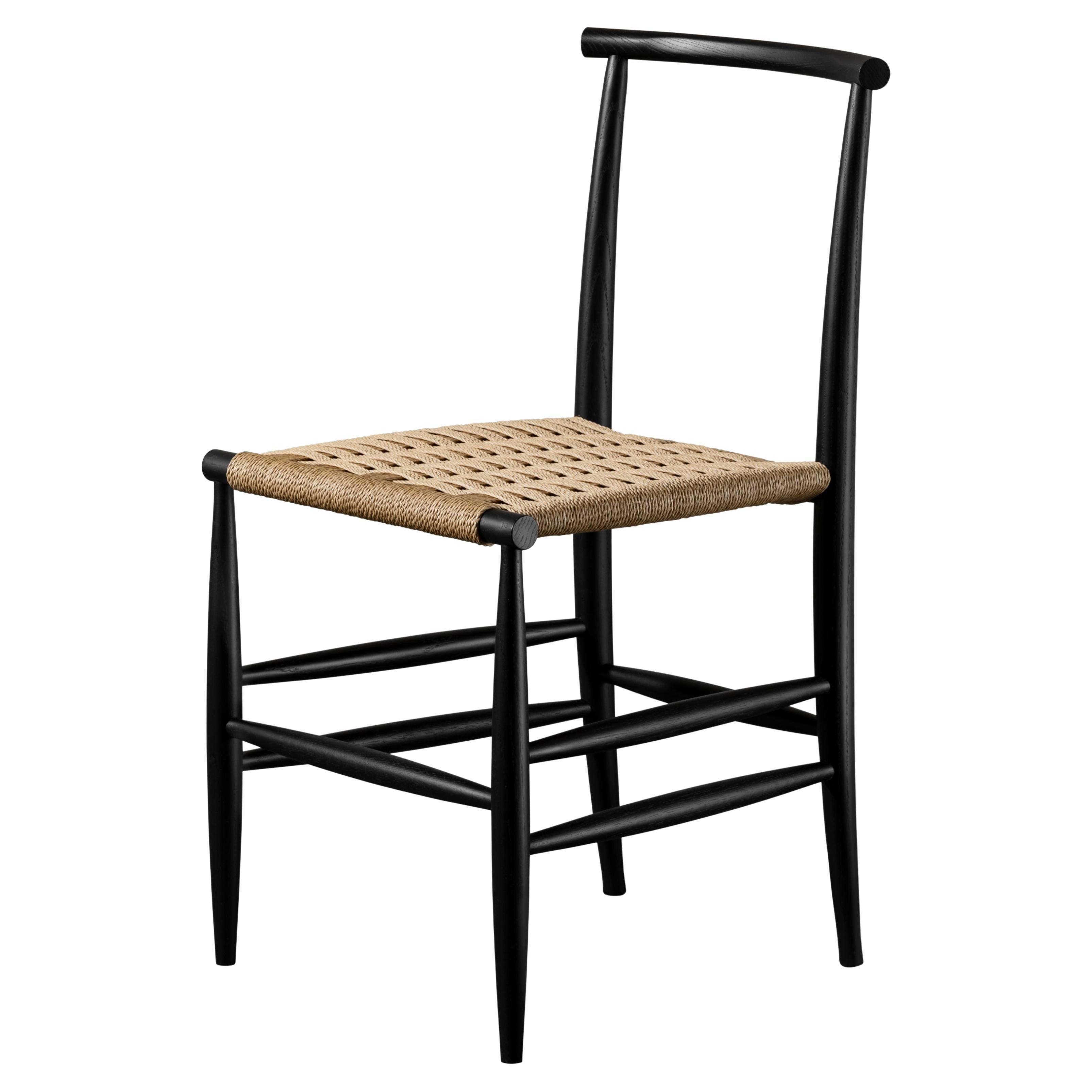 Silla Pelleossa con armazón de anilina negra y paja tradicional de Francesco Faccin