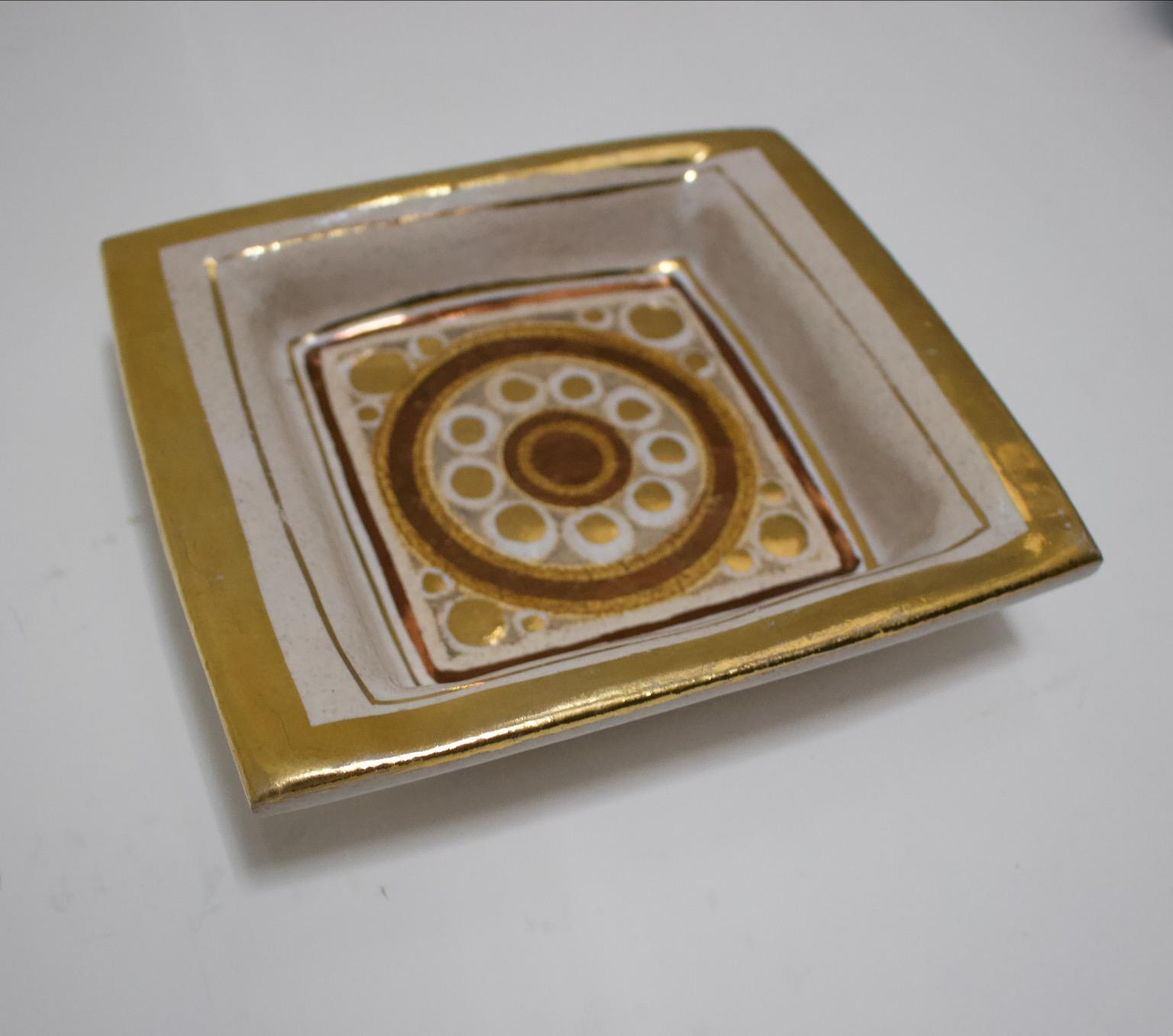 French Pelletier Ceramic Vide-Poche or Decorative Dish in Off-White and Gold, France