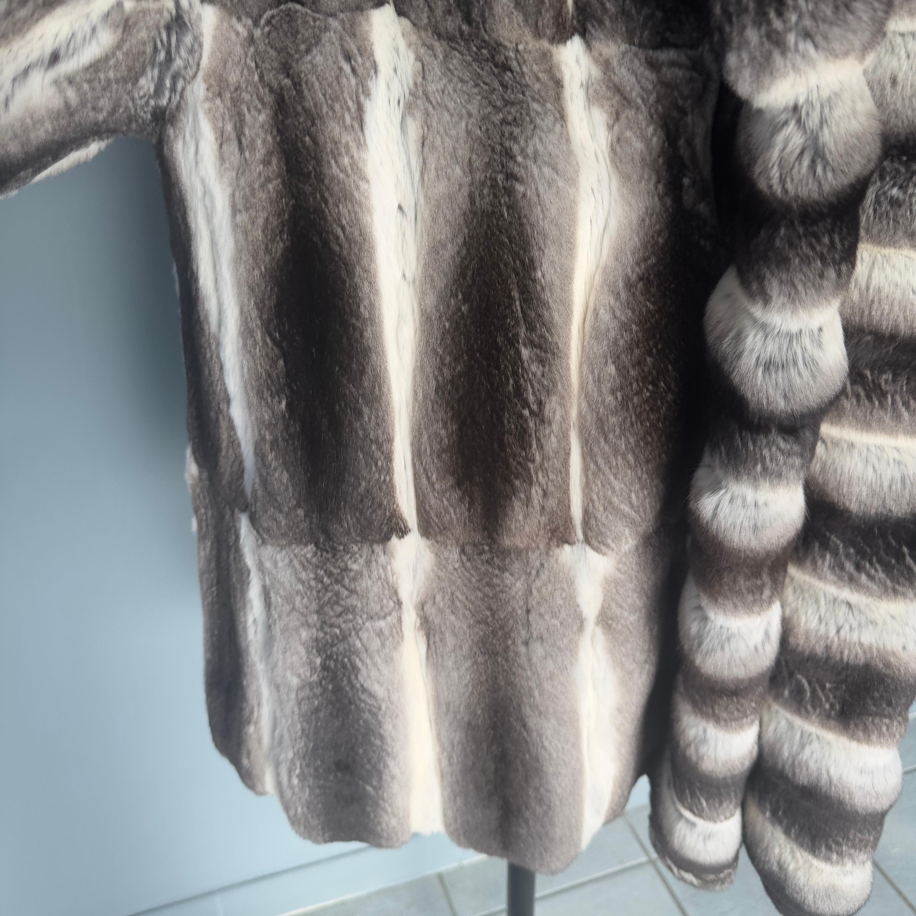 Handcrafted natural chinchilla fur coat, 2000s For Sale 1