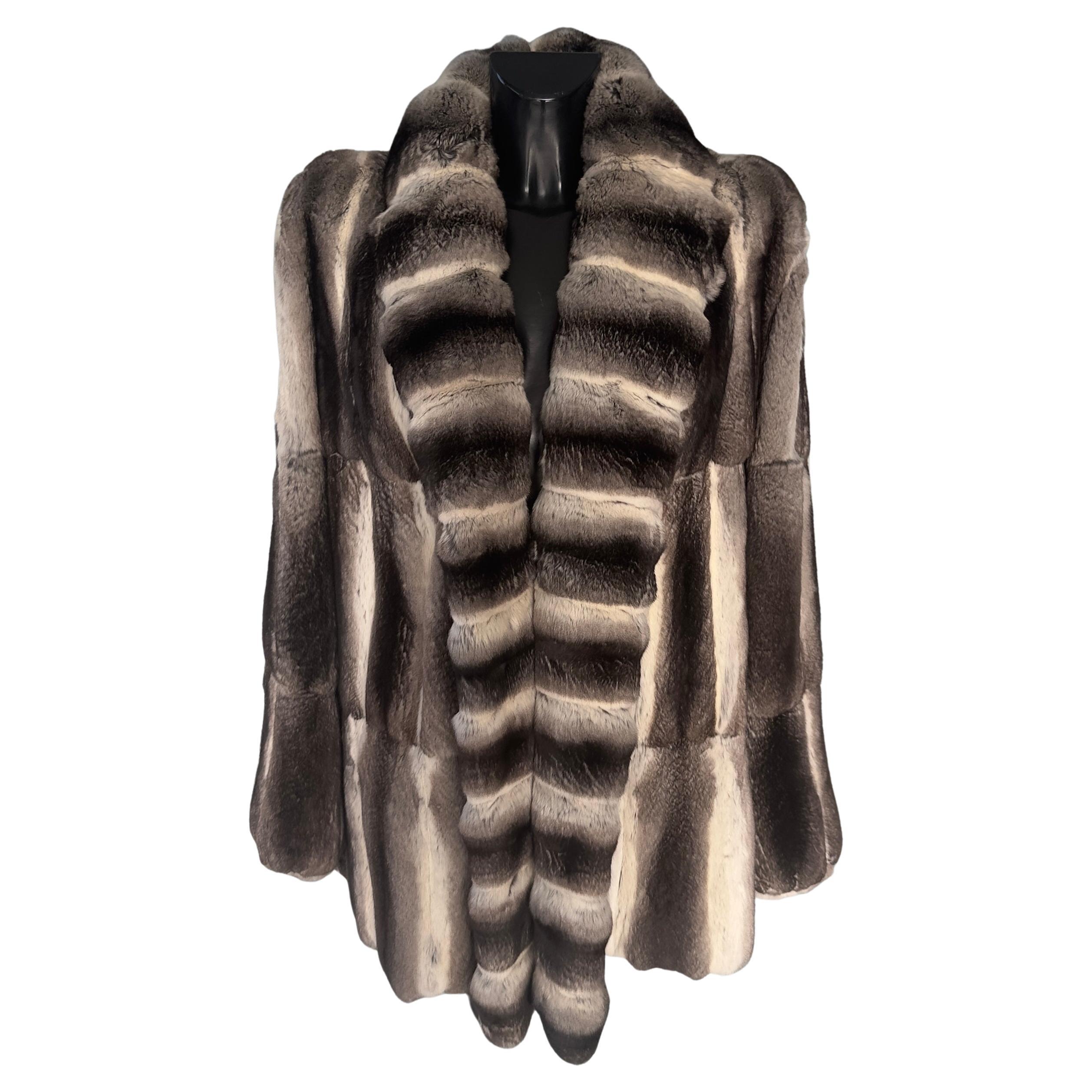 Handcrafted natural chinchilla fur coat, 2000s For Sale