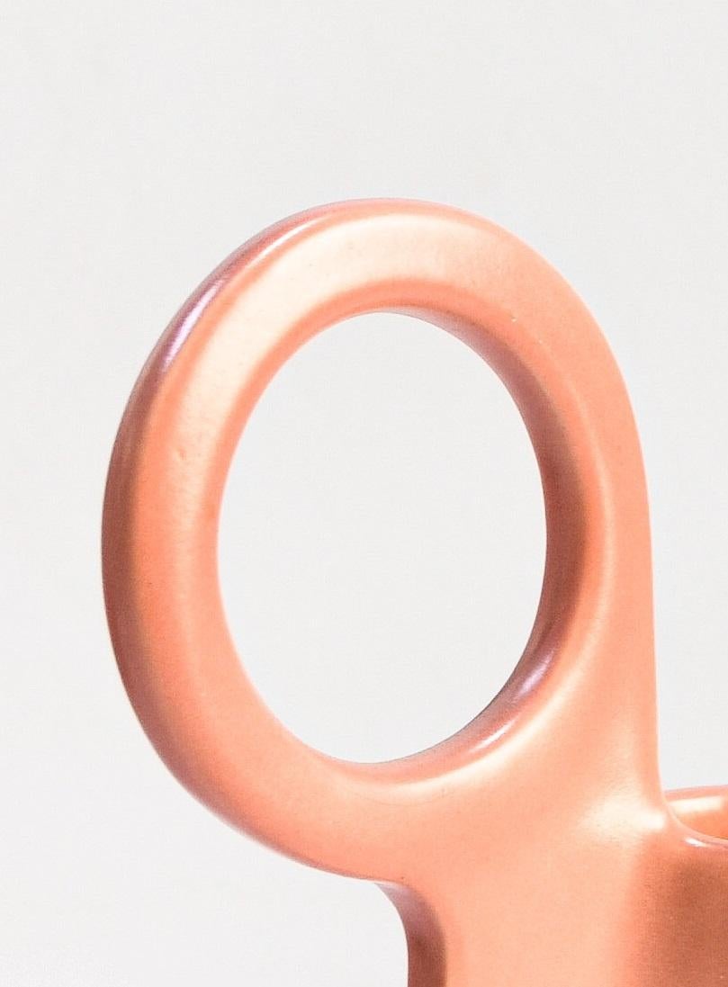 XXIe siècle et contemporain Pichet Pelota en céramique émaillée rose mat par Eguiarte & Eguiarte en vente