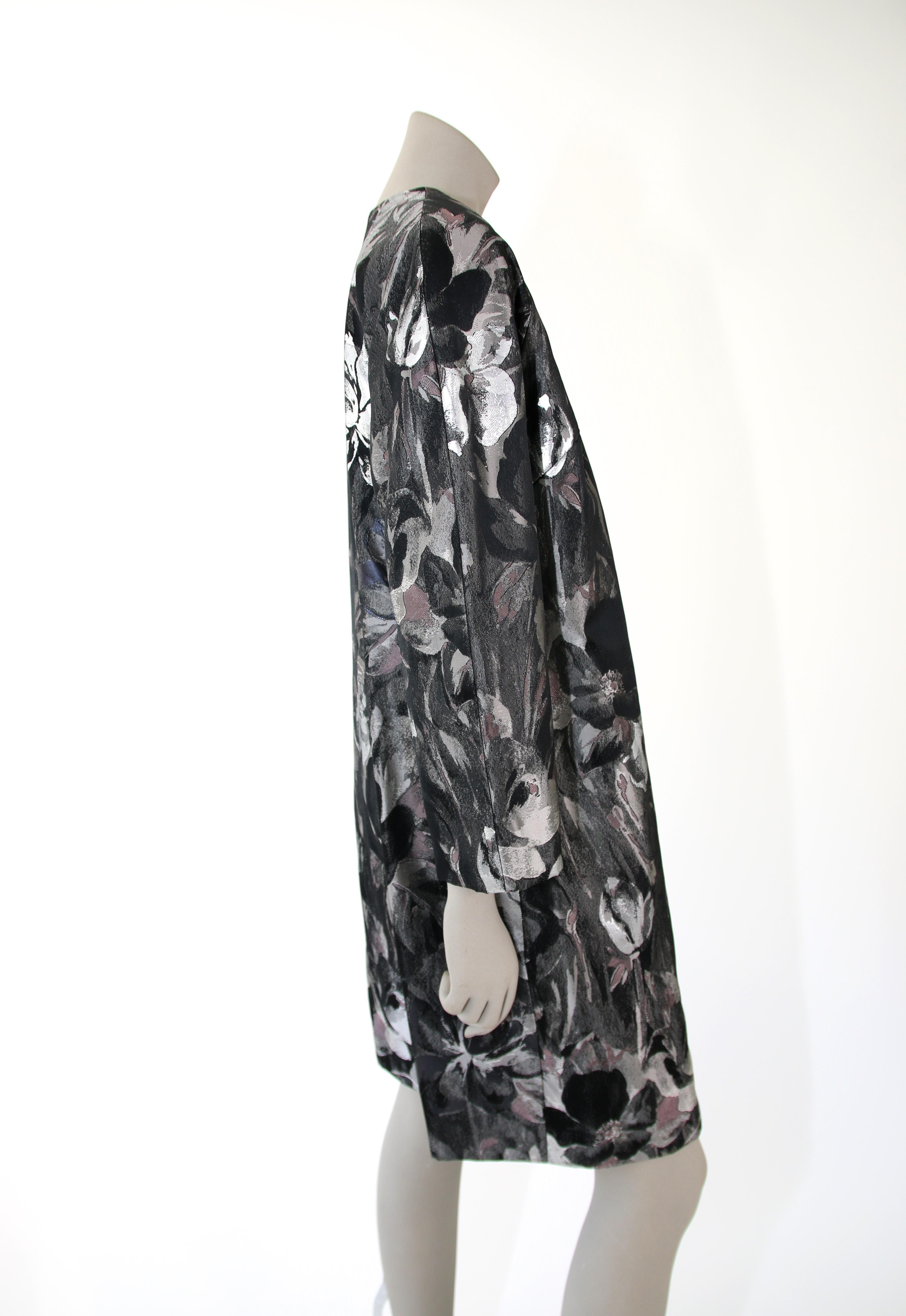 Pelush Black and Silver Brocade Printed Flower Coat - XS For Sale 5