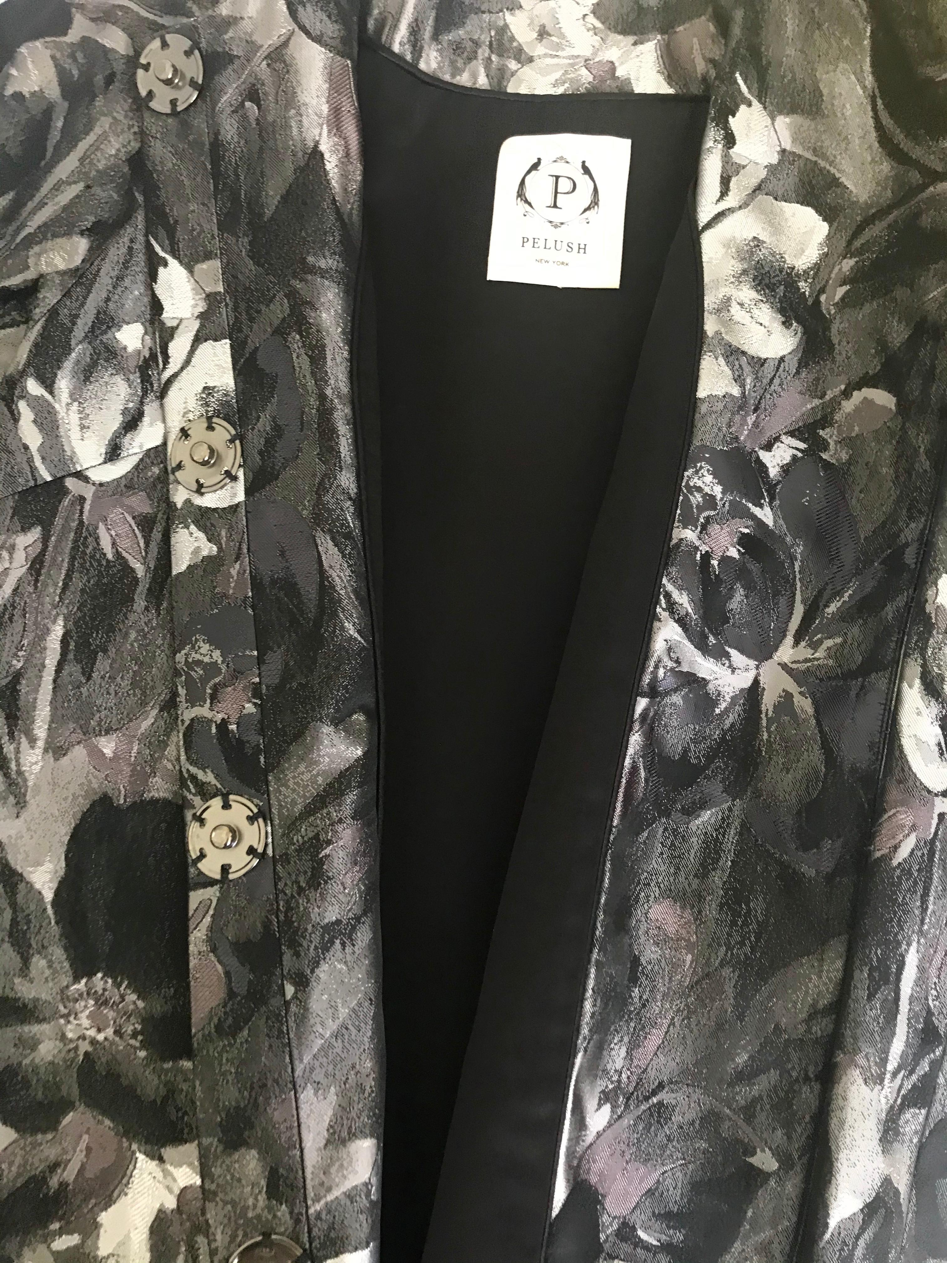 Pelush Black and Silver Brocade Printed Flower Coat - XS For Sale 9