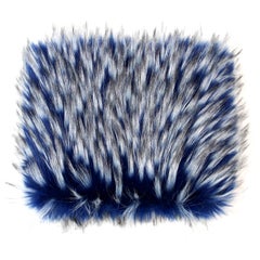 Chapeau en fausse fourrure de renard bleu cobalt luxuriant, surdimensionné 