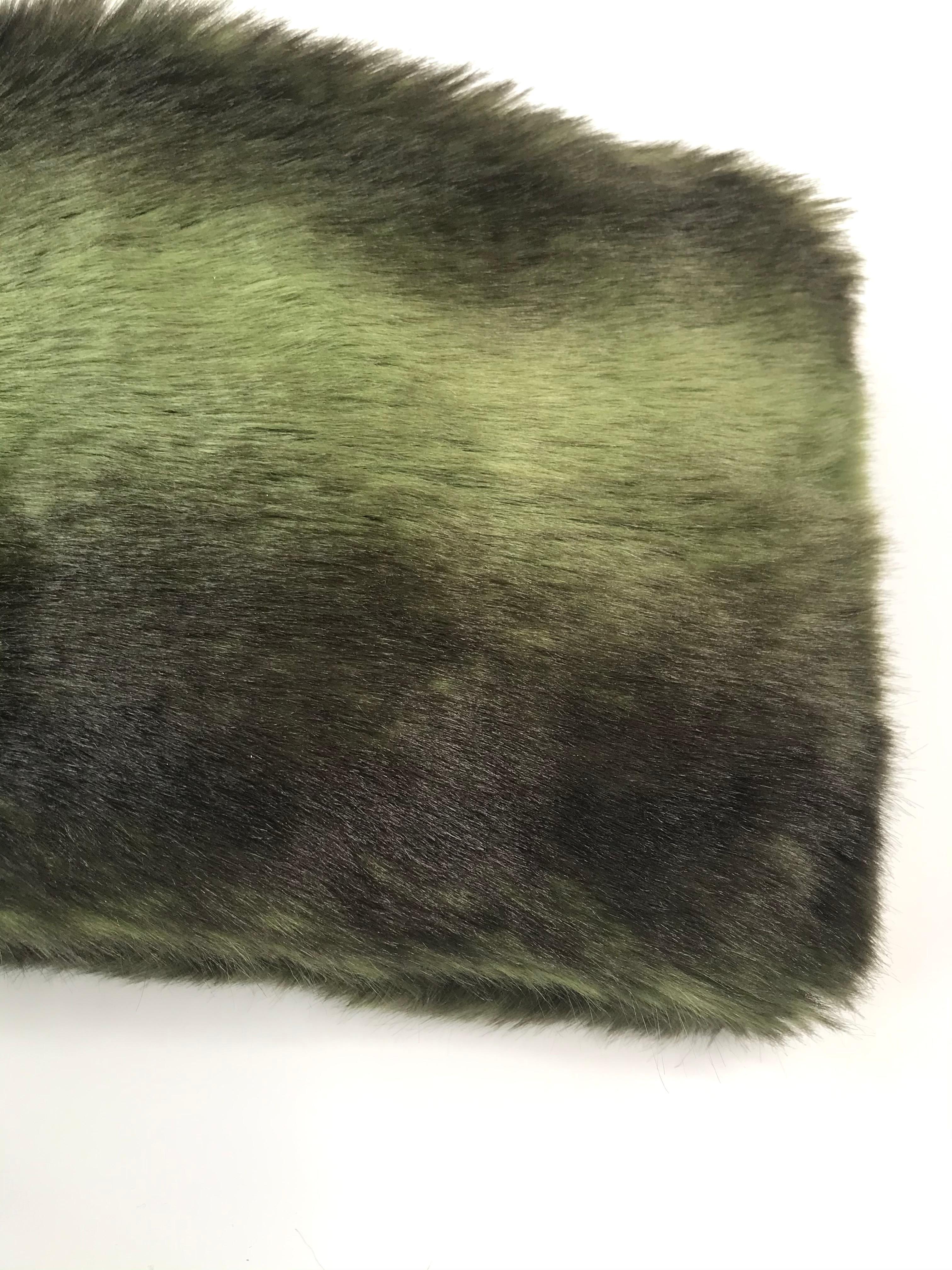 Pelush Faux Fur Scarfs set - Fake Fur Green Chinchilla Neck Warmer/Hats One size For Sale 2