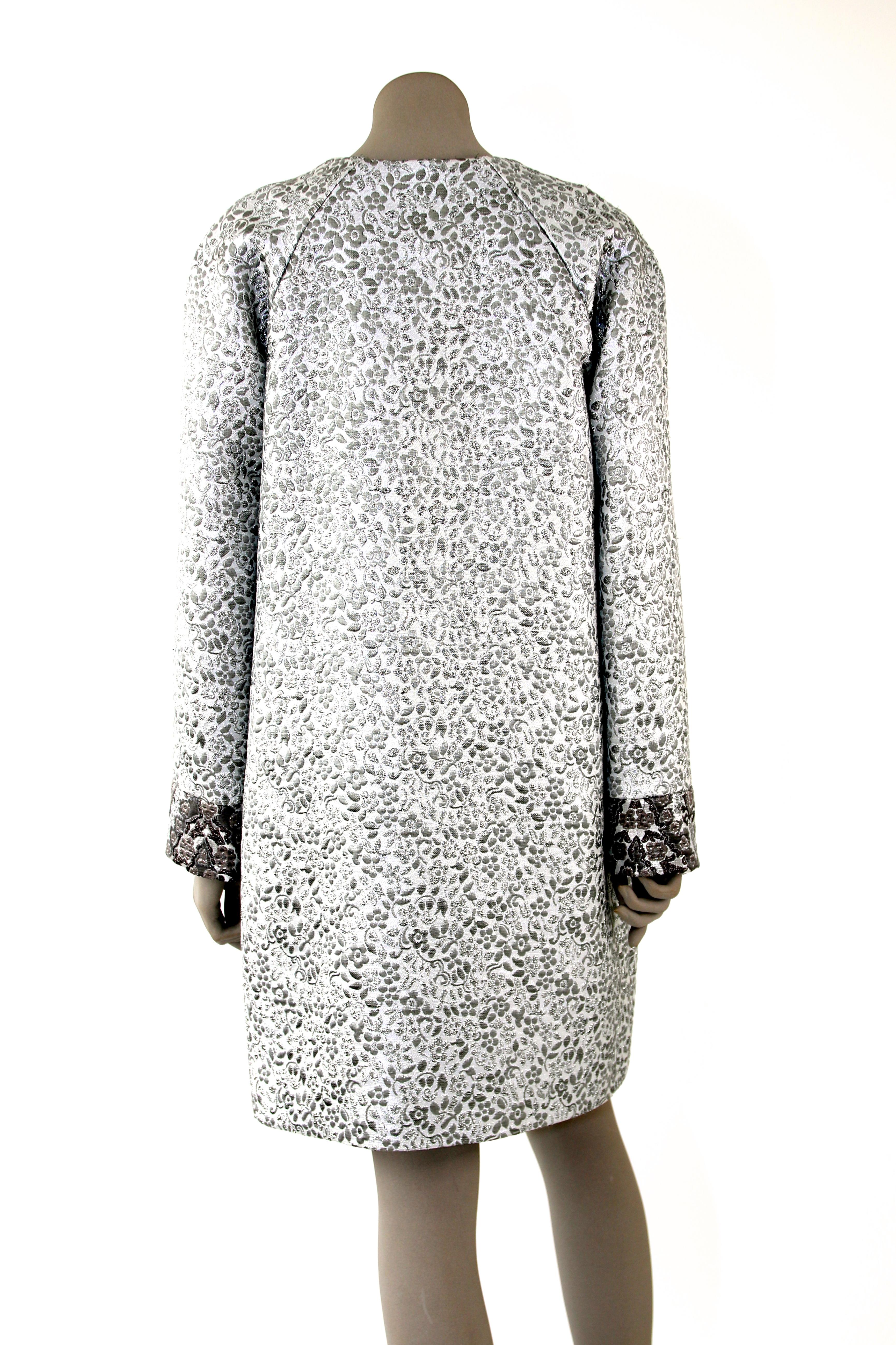 Women's Pelush Silver Brocade Couture Coat - Medium  For Sale