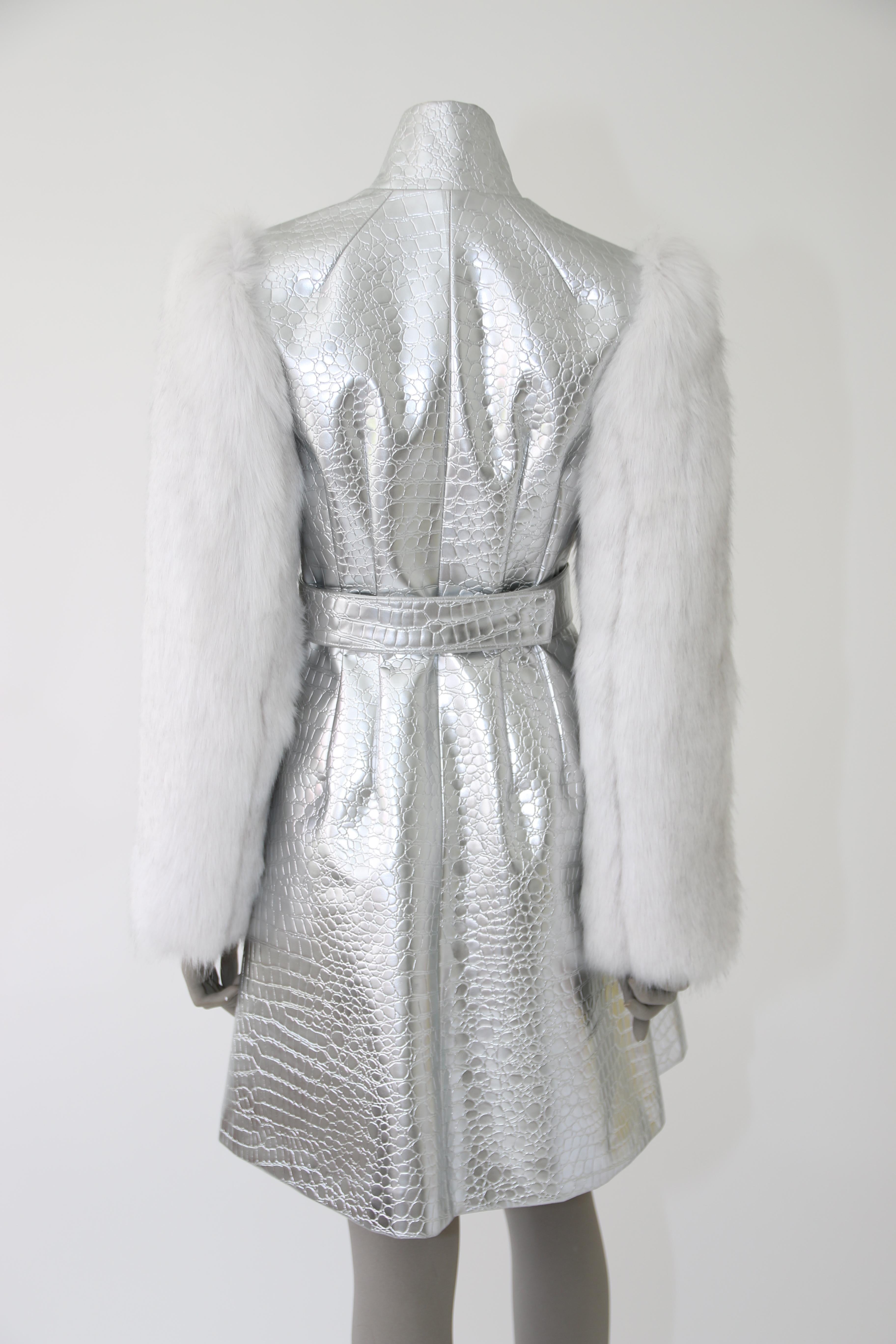 Pelush Silver Faux Crocodile Couture Coat with Faux Fur Fox Sleeves - XSmall For Sale 3