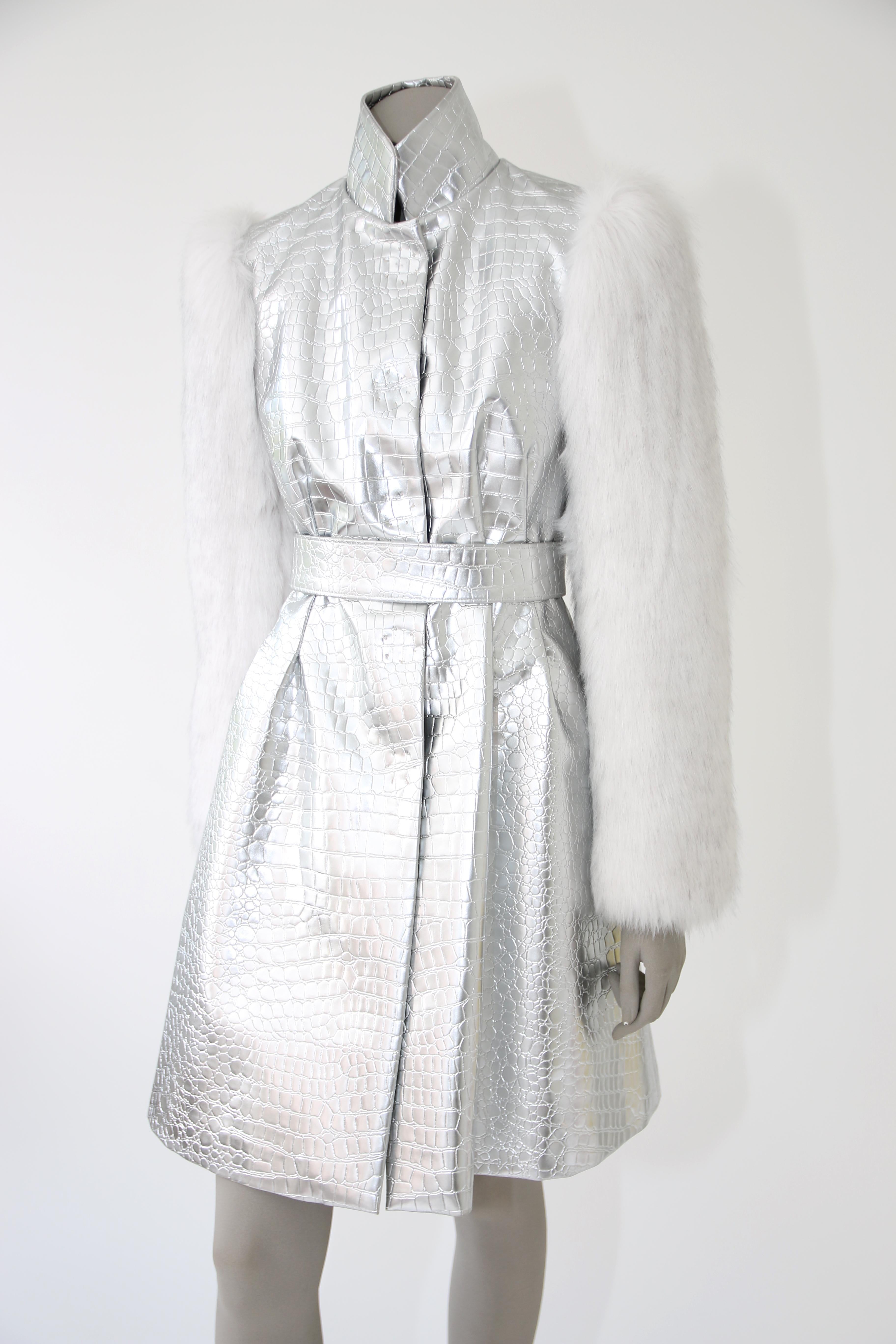 Pelush Silver Faux Crocodile Couture Coat with Faux Fur Fox Sleeves - XSmall In New Condition For Sale In Greenwich, CT