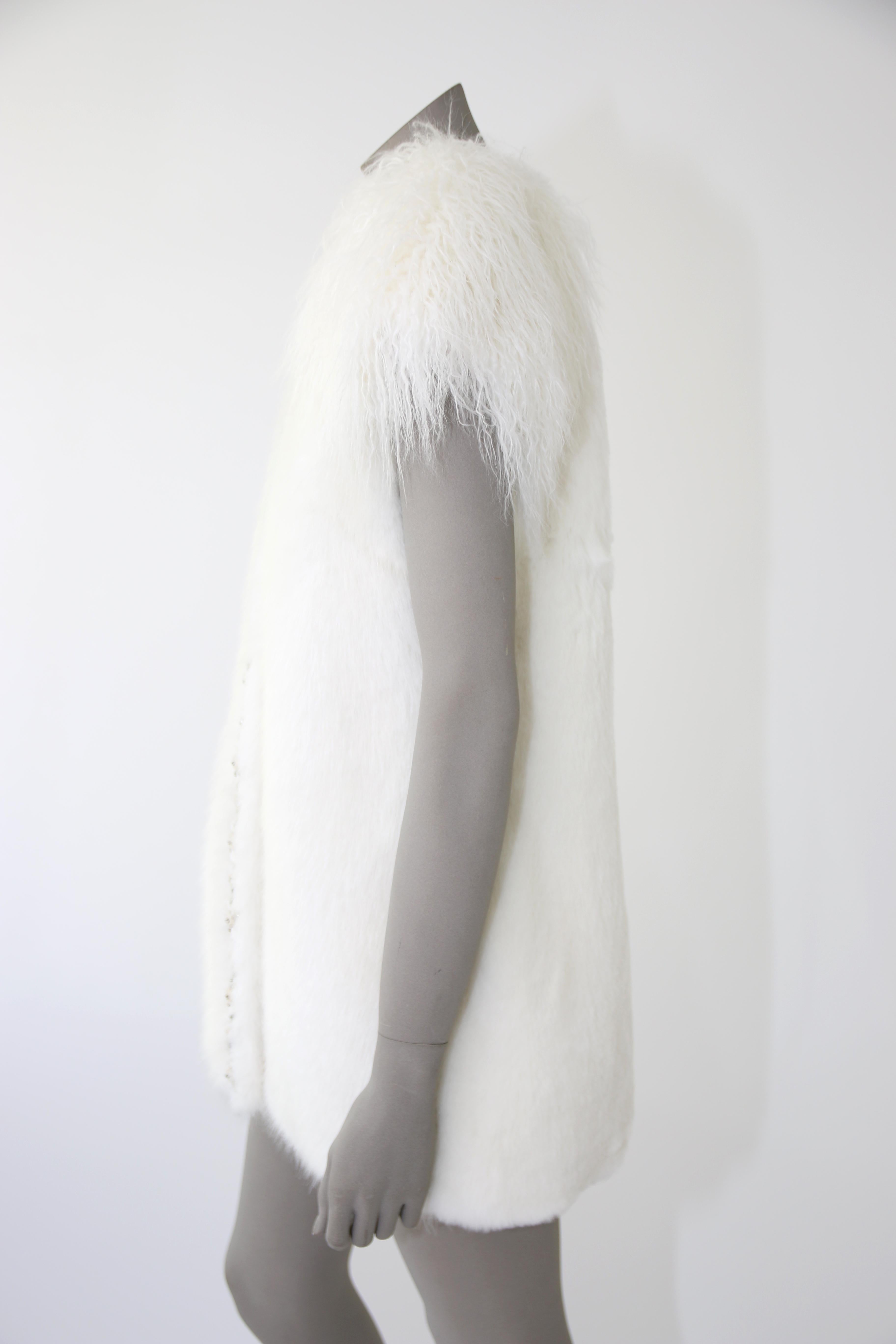 Pelush White Faux Fur Mink Vest with Details - One Size S/M For Sale 3