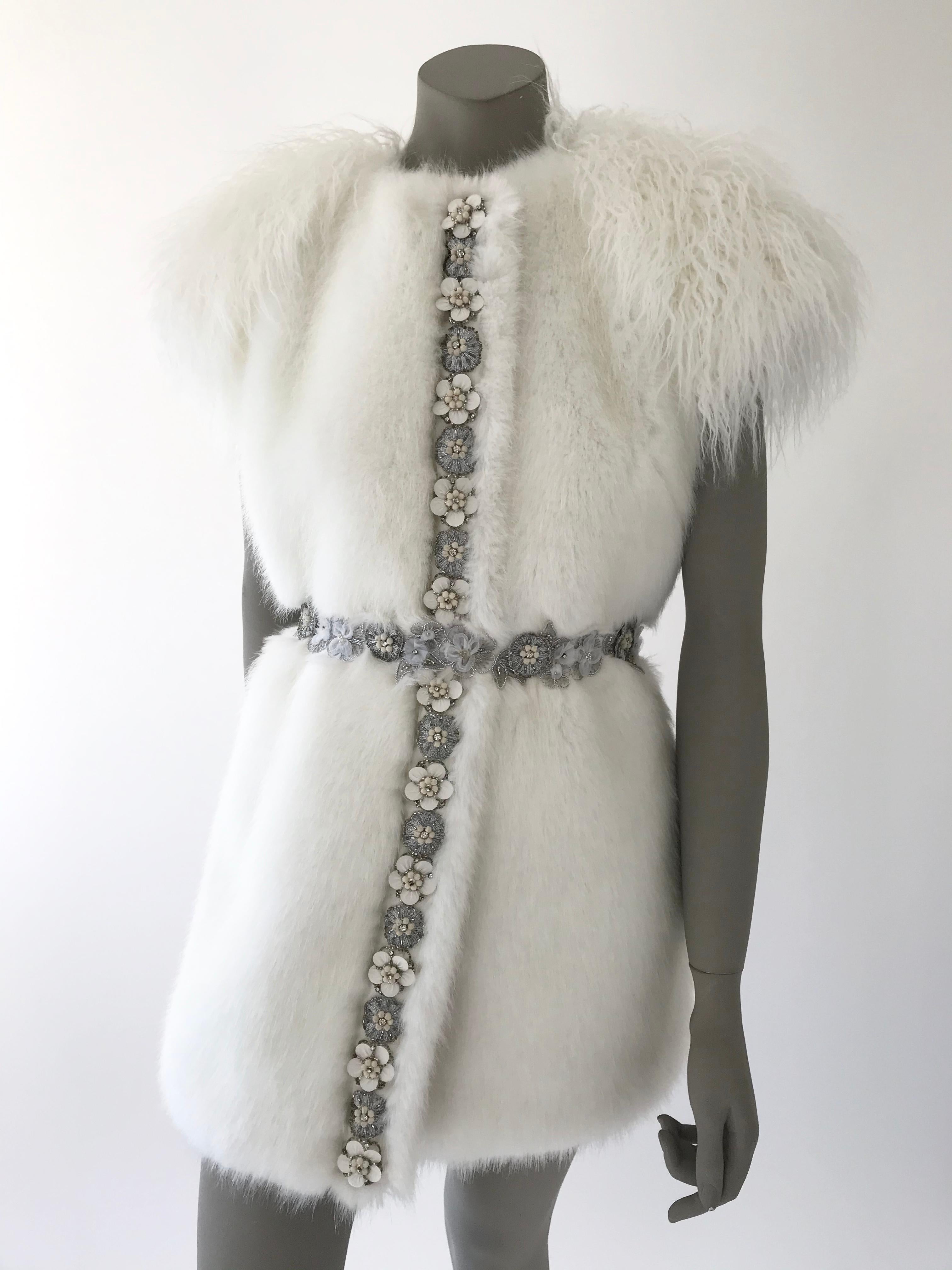 Pelush White Faux Fur Mink Vest with Details - One Size S/M For Sale 5