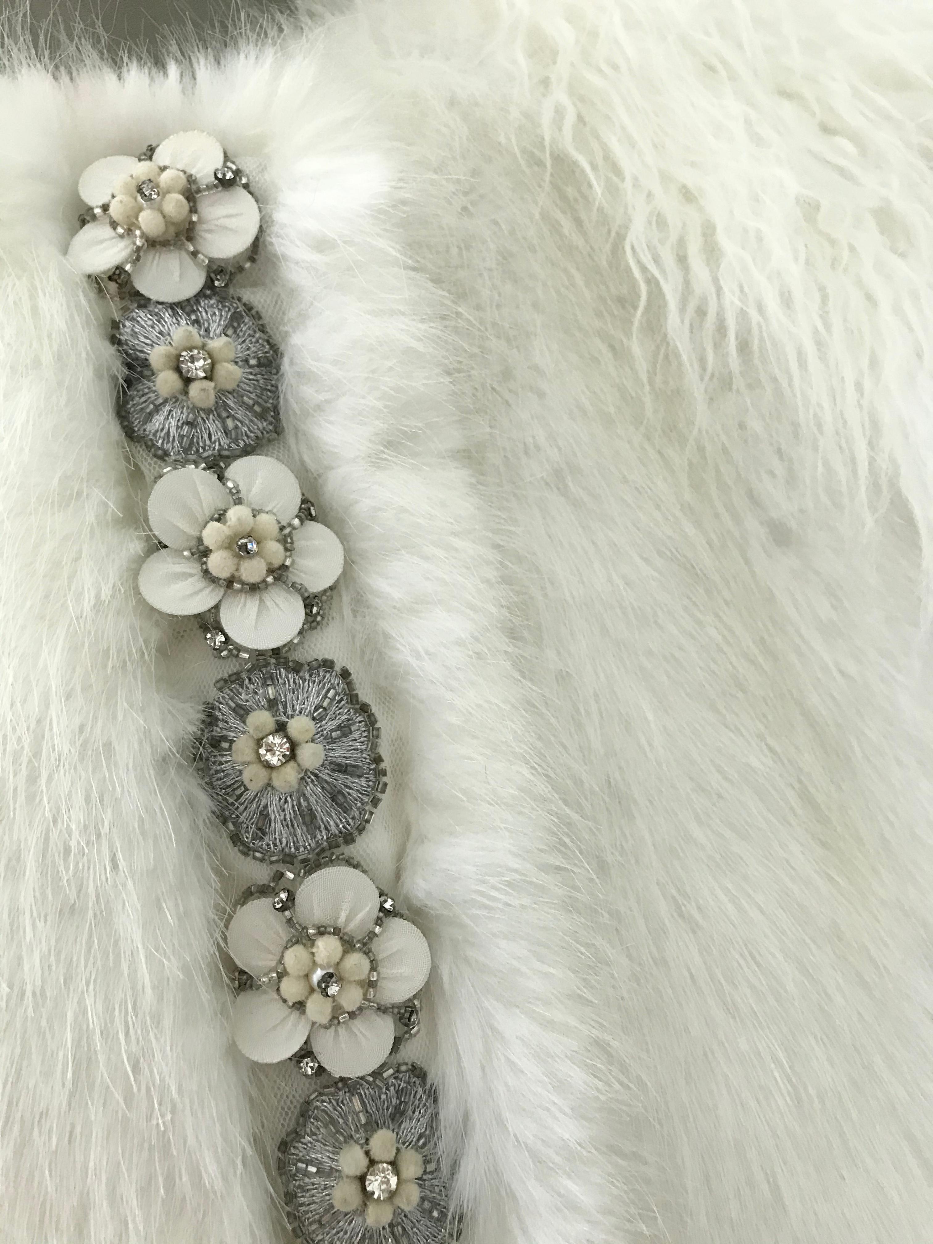 Pelush White Faux Fur Mink Vest with Details - One Size S/M For Sale 6