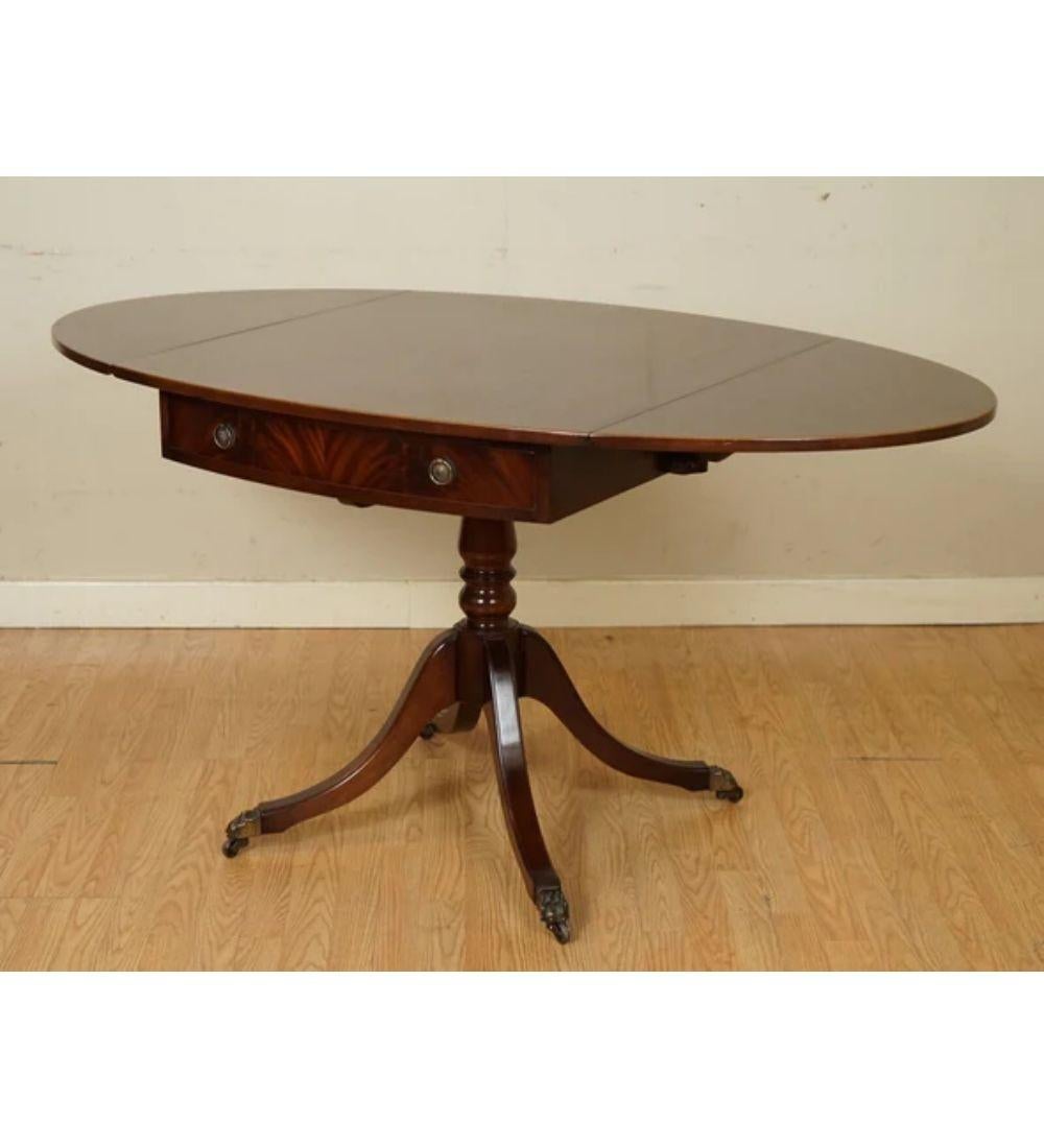 Pembroke Drop Leaf Dining Table Featuring Two Deep Drawers In Good Condition In Pulborough, GB