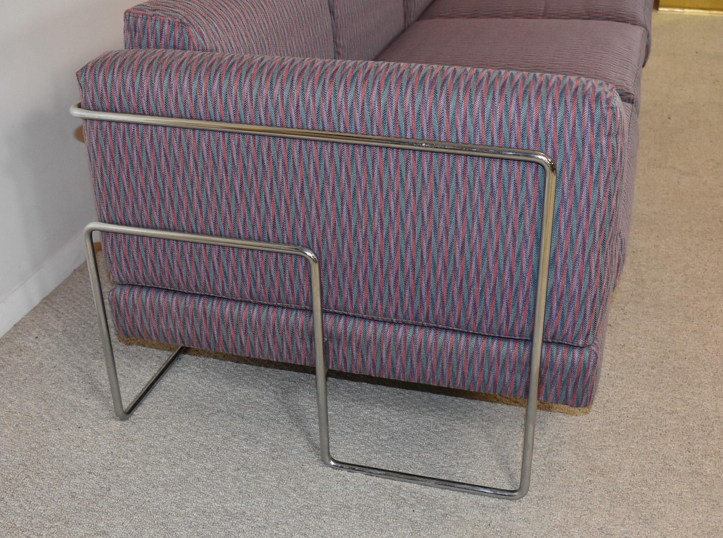 Pen Club Sofa with Chrome Frame by Kwok Hoi Chan In Good Condition For Sale In Toledo, OH