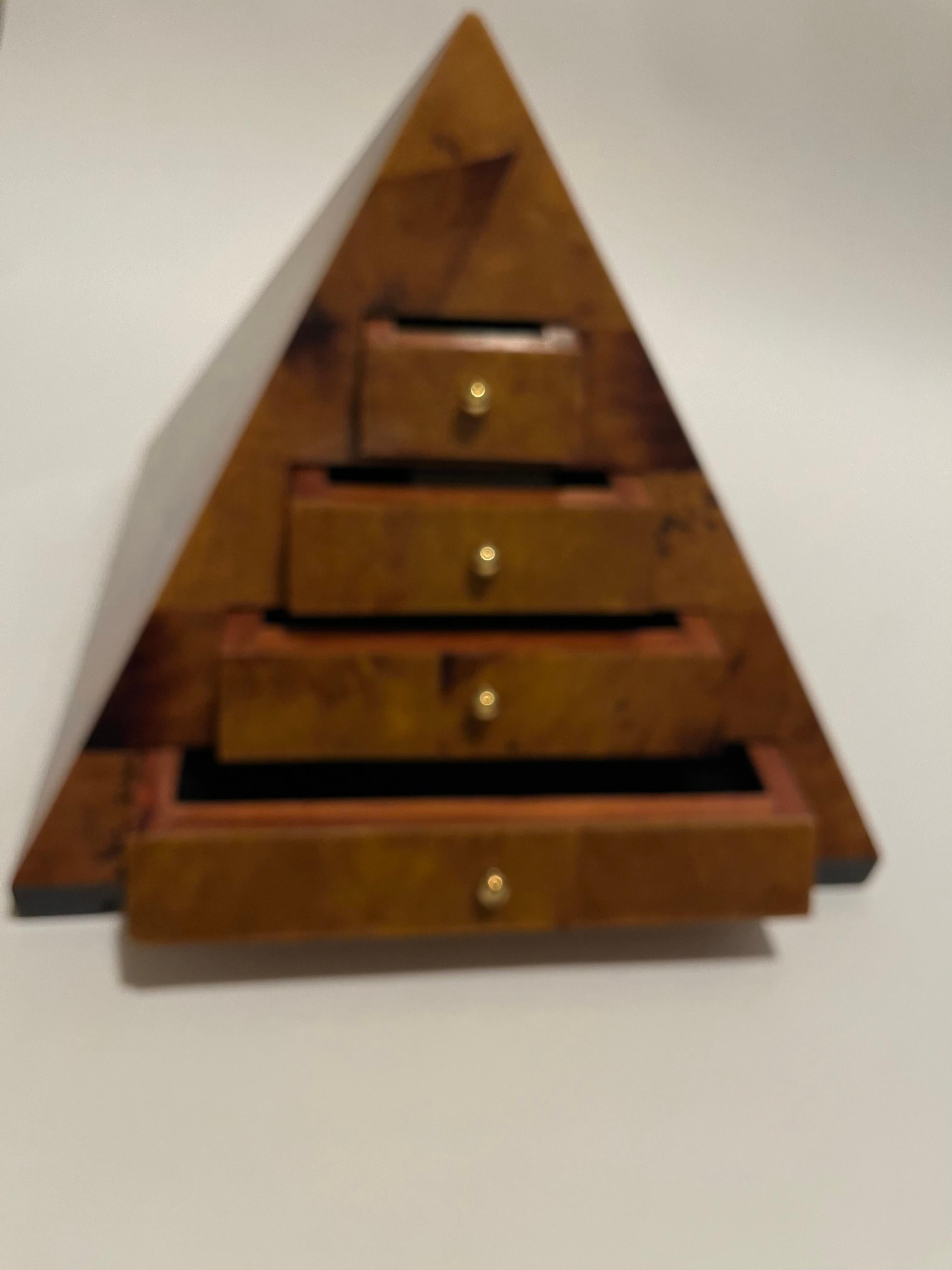 20th Century Pen shell Pyramid Box attributed to Maitland Smith For Sale