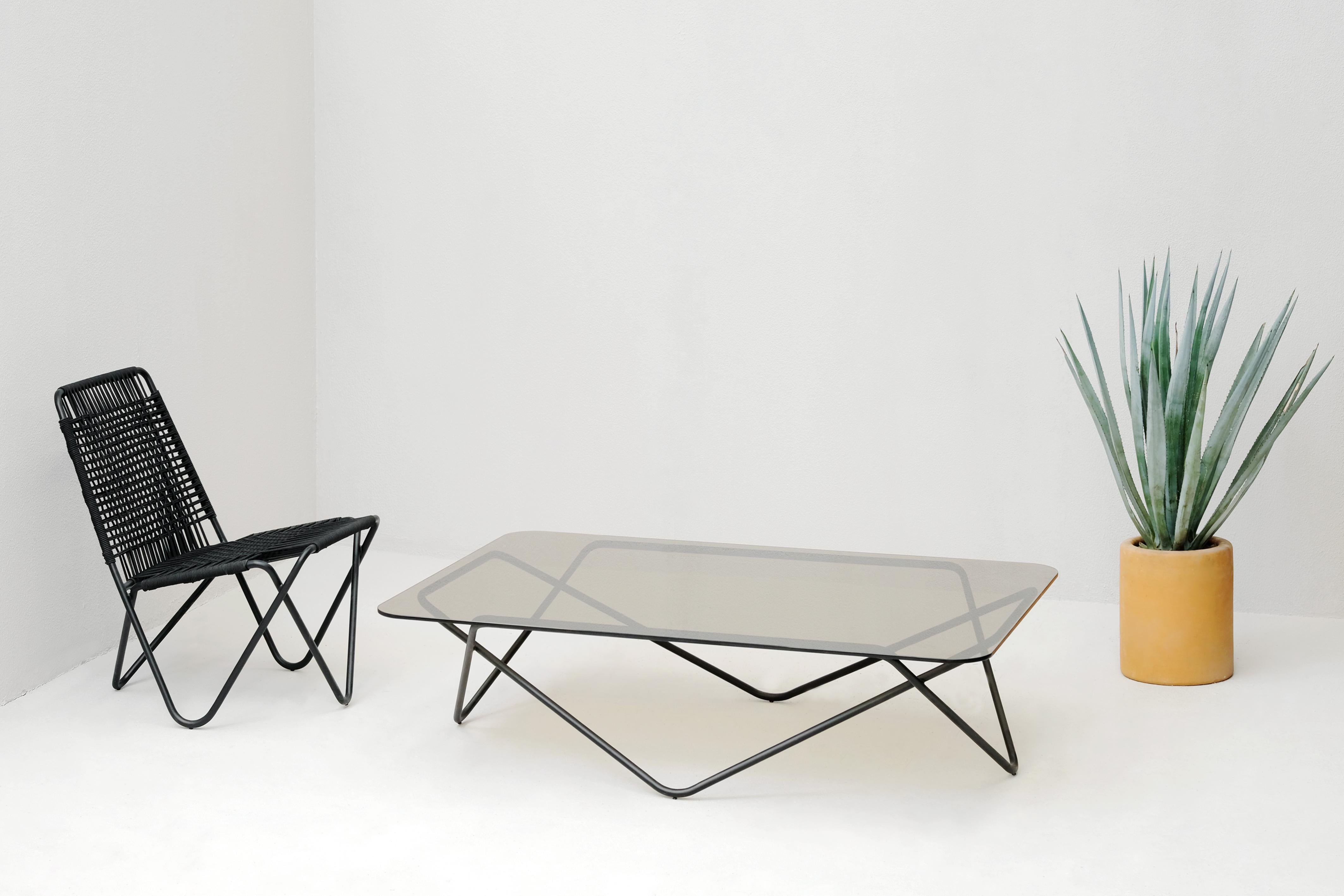 Penca is a line of outdoor furniture with a strong Mexican identity, designed for residential spaces as well as for common areas of restaurants or boutique hotels.
The concept of the Penca family, designed by Francisco Torres and Rosa Hanhausen