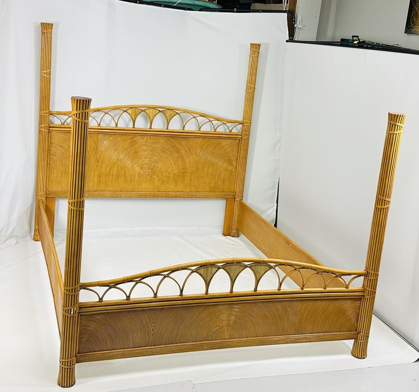 Mid-Century Modern Pencil Reed and Rattan King Size bed in the Style of Gabriella Crespi