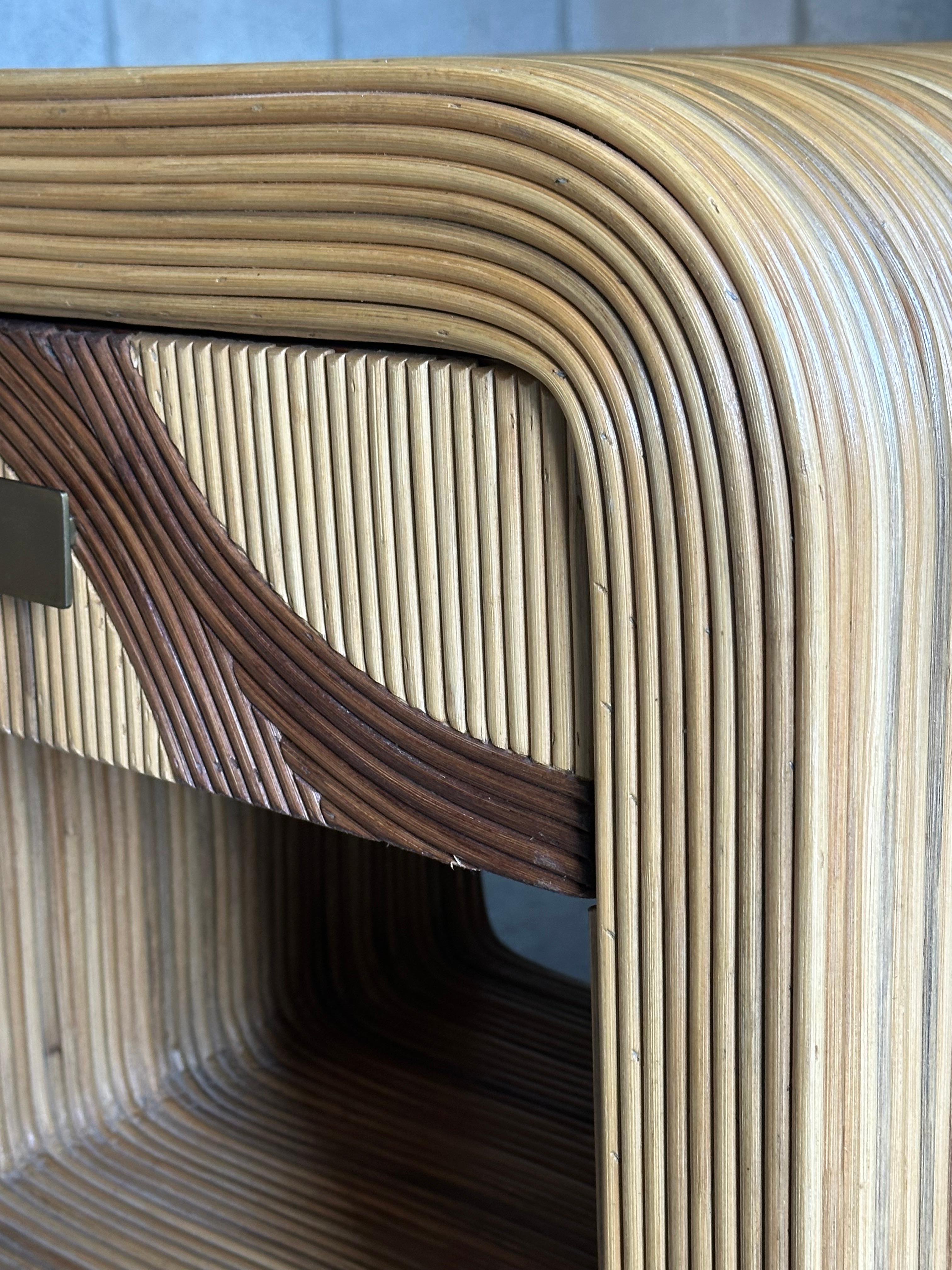 Pencil Reed Bamboo Nightstands After Betty Cobonpue en vente 4