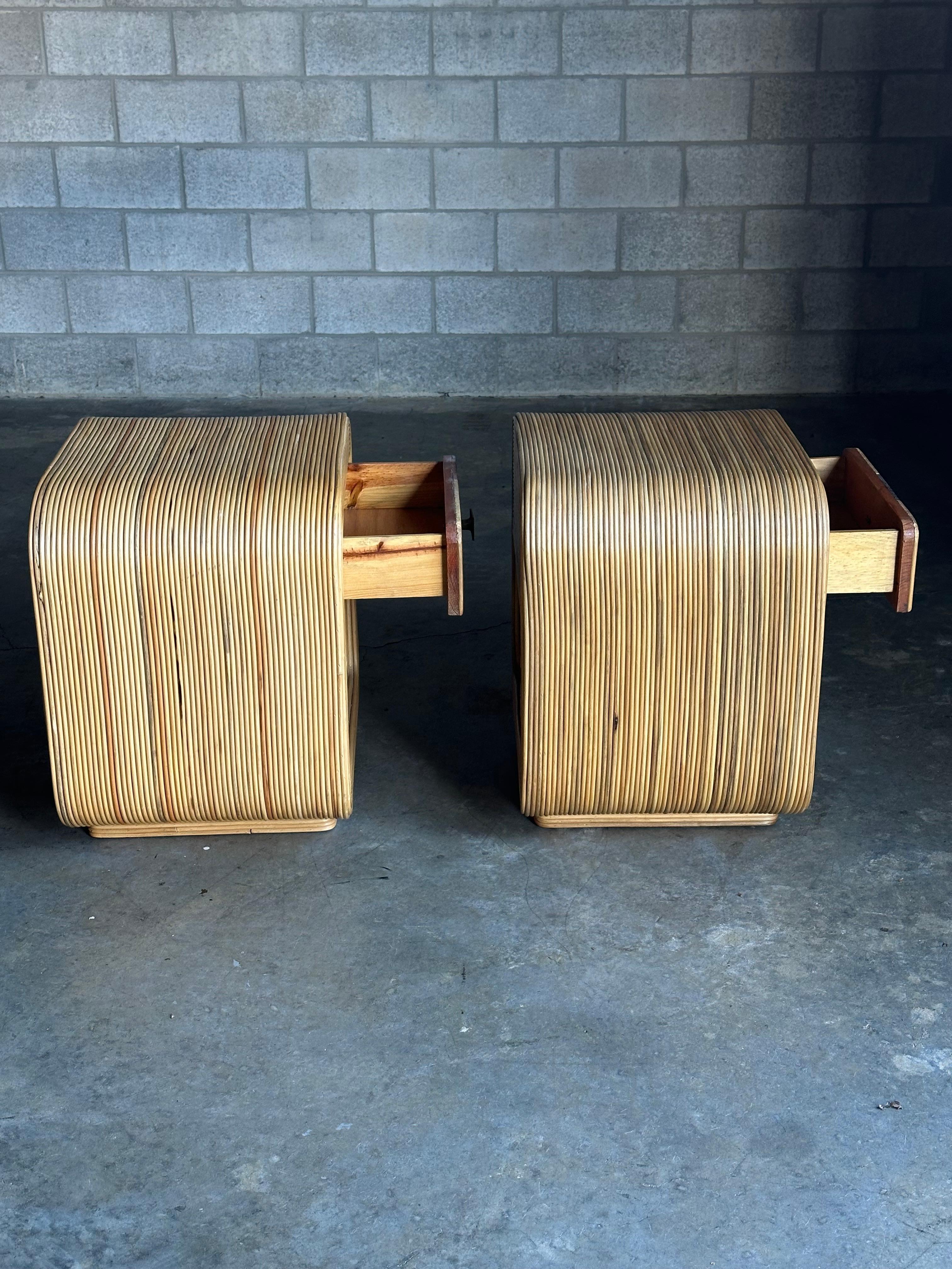 Pencil Reed Bamboo Nightstands After Betty Cobonpue Bon état - En vente à St.Petersburg, FL