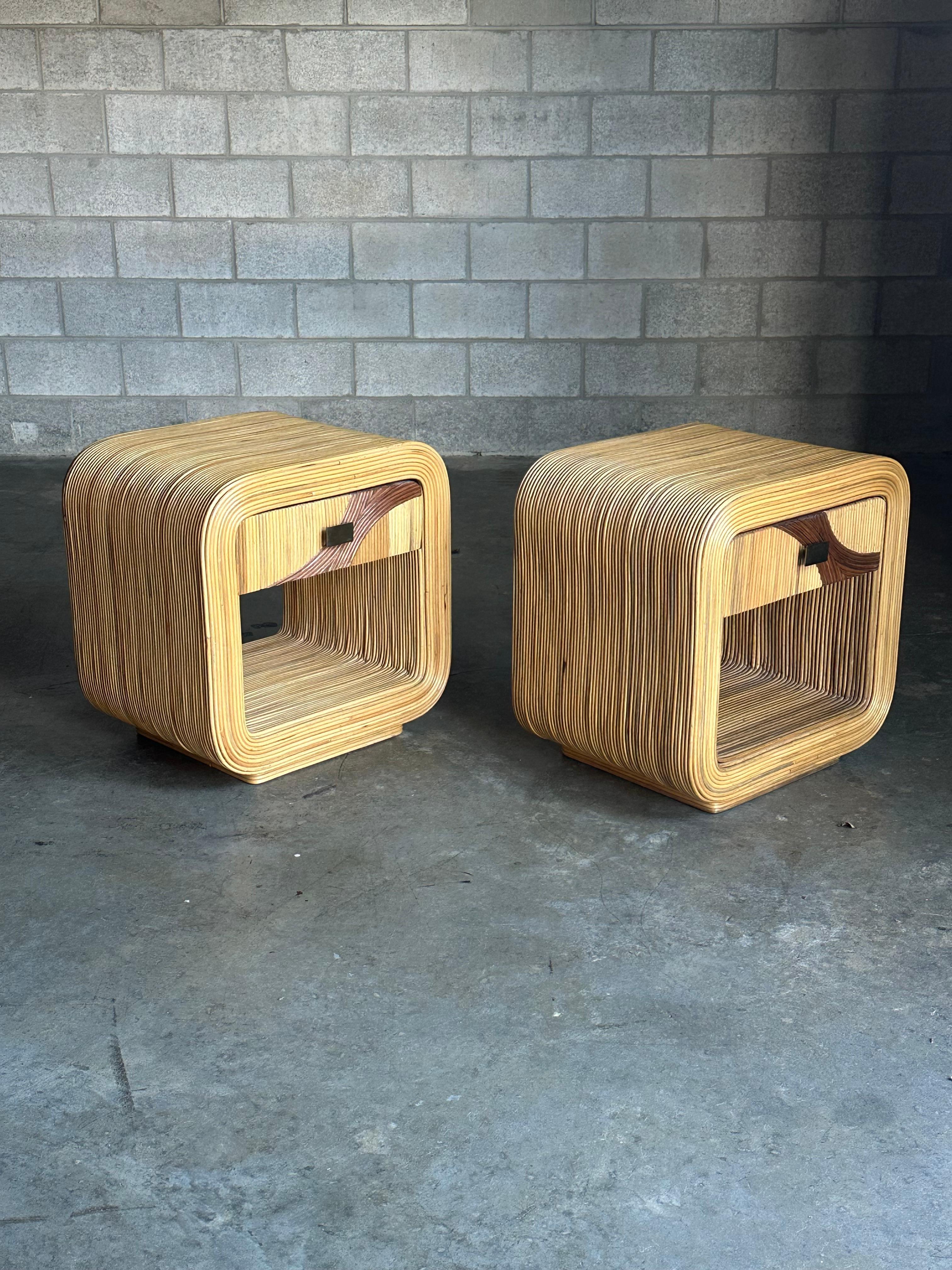 Fin du 20e siècle Pencil Reed Bamboo Nightstands After Betty Cobonpue en vente