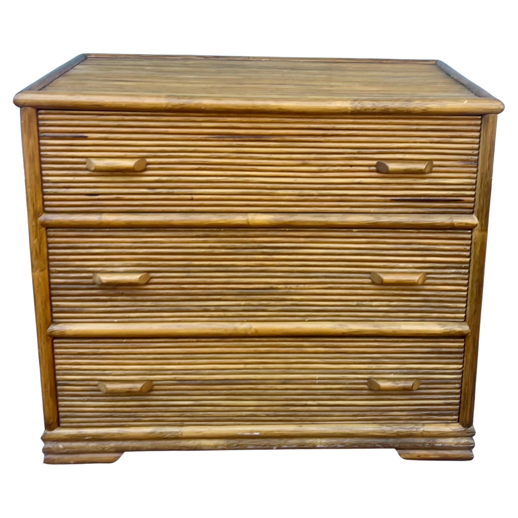Américain Pencil Reed Coastal 3 Drawer Chest Rattan Boho en vente