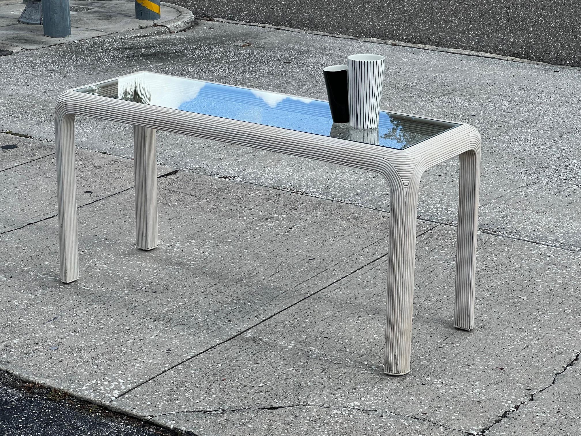 Konsolentisch mit Bleistift und Schilf von Sandtown Furnishings im Angebot 6