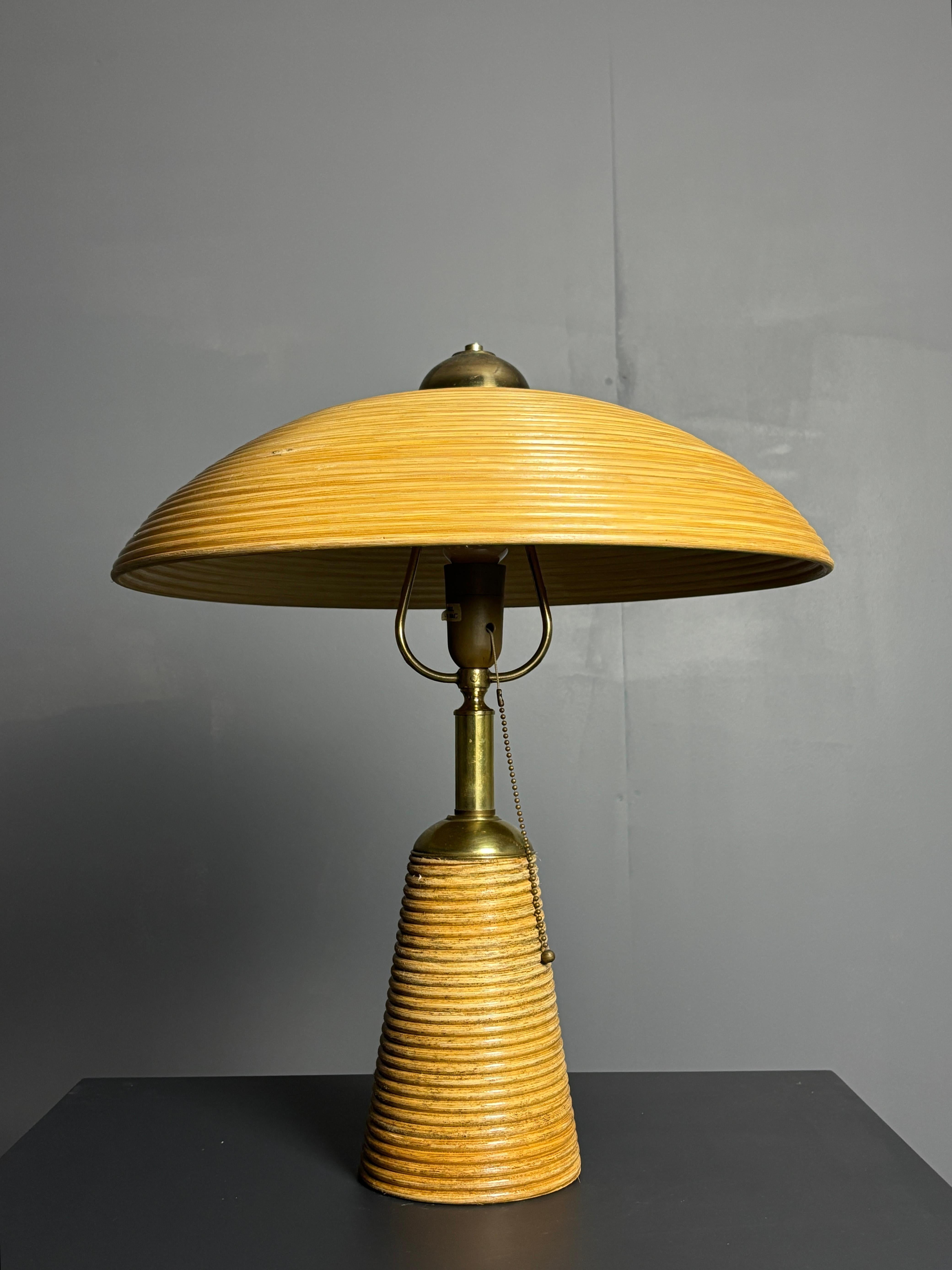 Lampada da tavolo in rattan, bambù e ottone, Italia, anni '70 in vendita 4