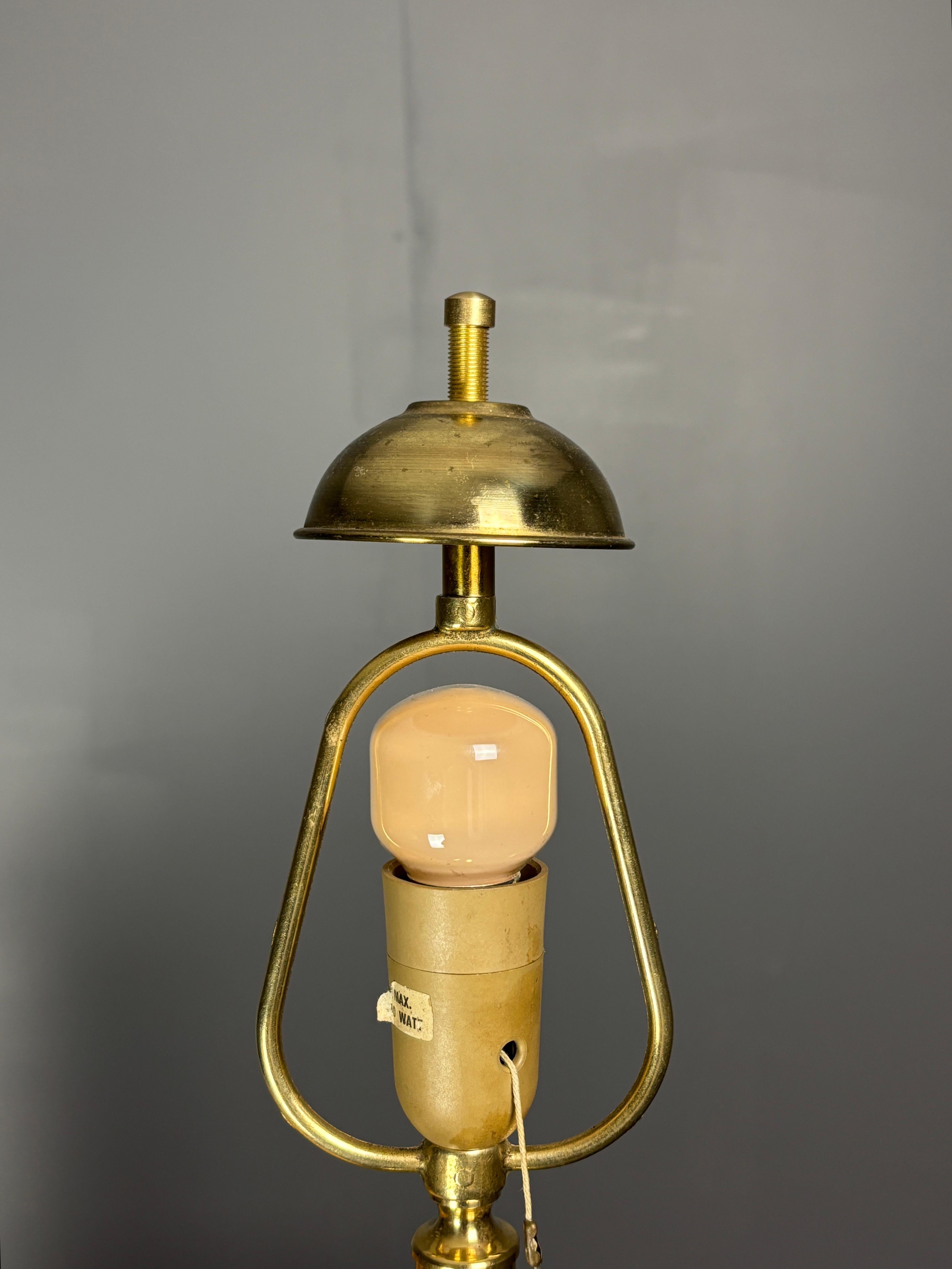 Lampada da tavolo in rattan, bambù e ottone, Italia, anni '70 in vendita 9