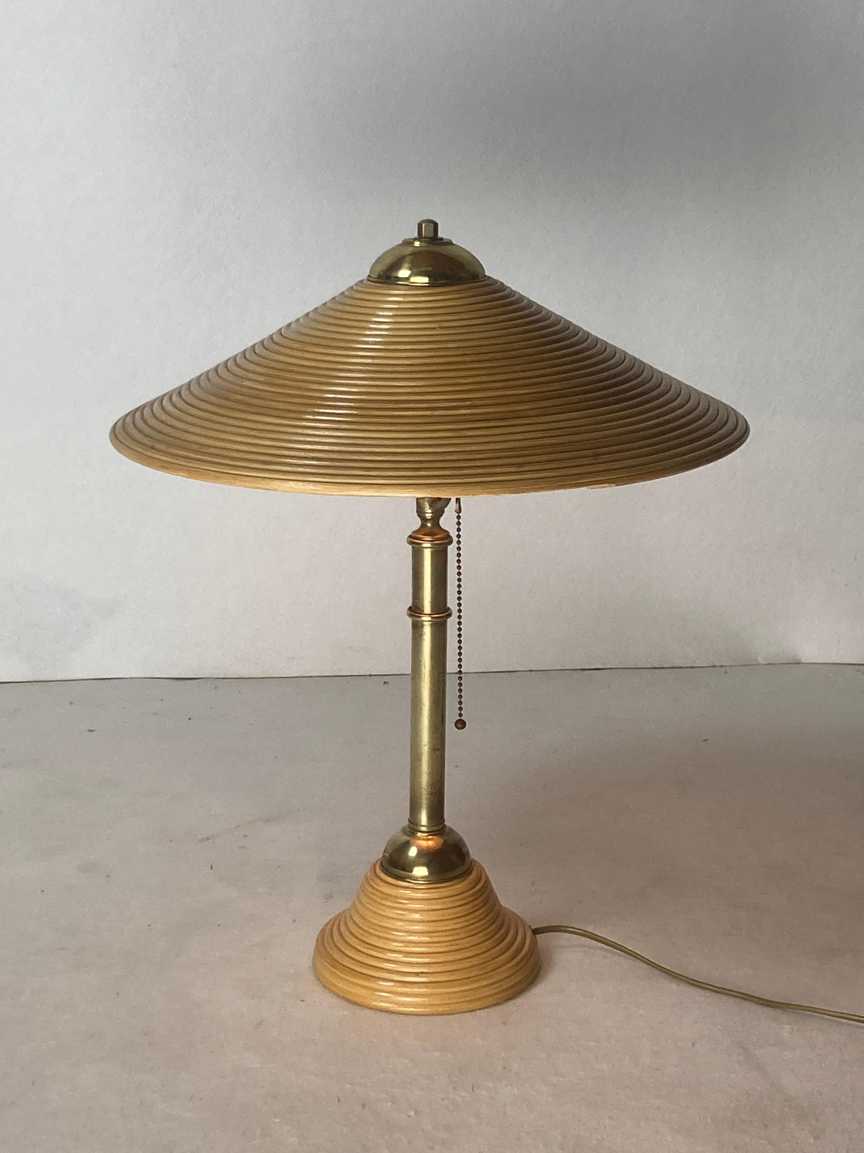 Pencil reed rattan bamboo and brass table lamp, Italy, 1970s In Good Condition In Zaandam, NL