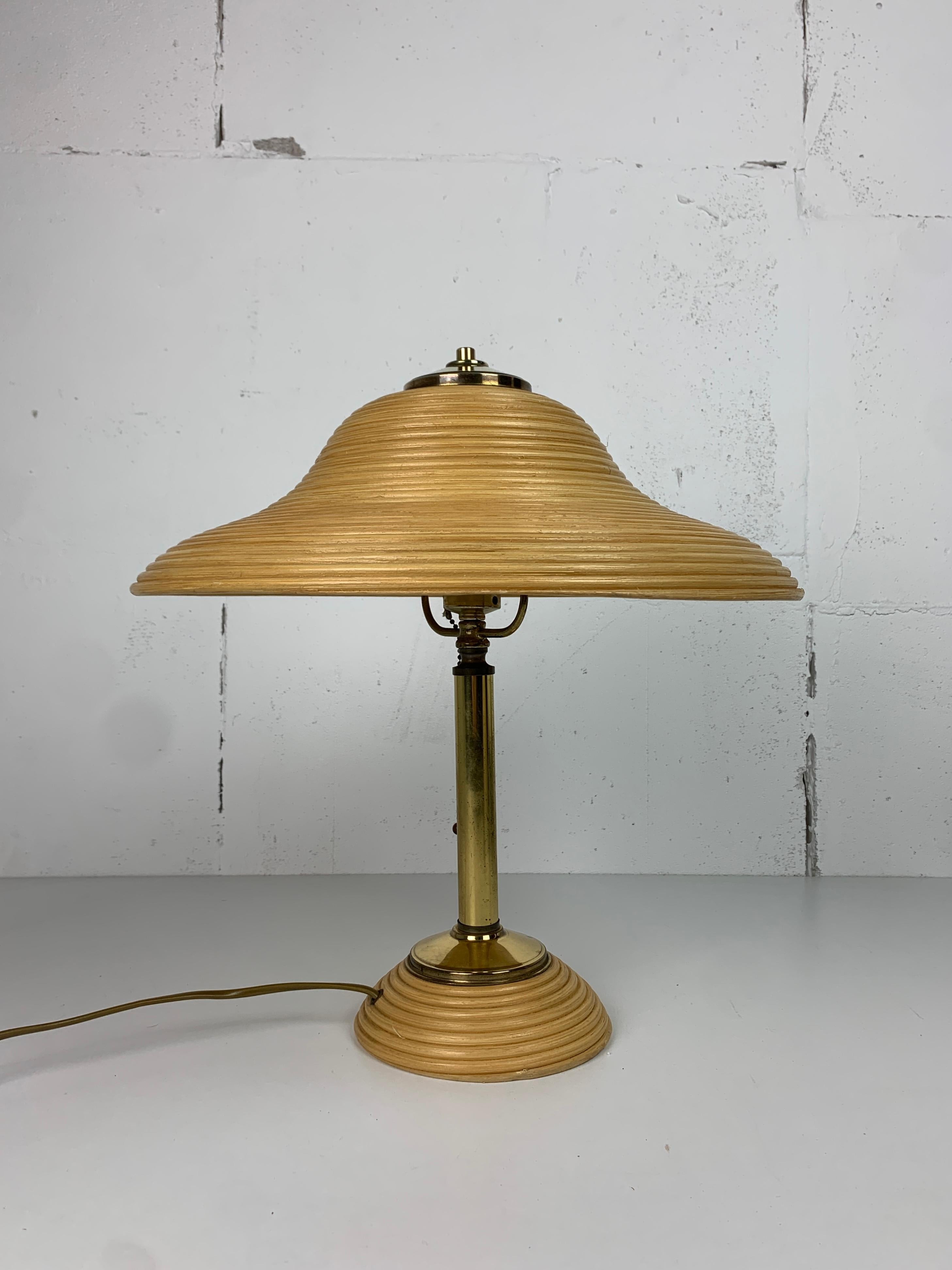 Lampe de table en rotin, bambou et laiton, Italie, 1970 Bon état - En vente à Zaandam, NL