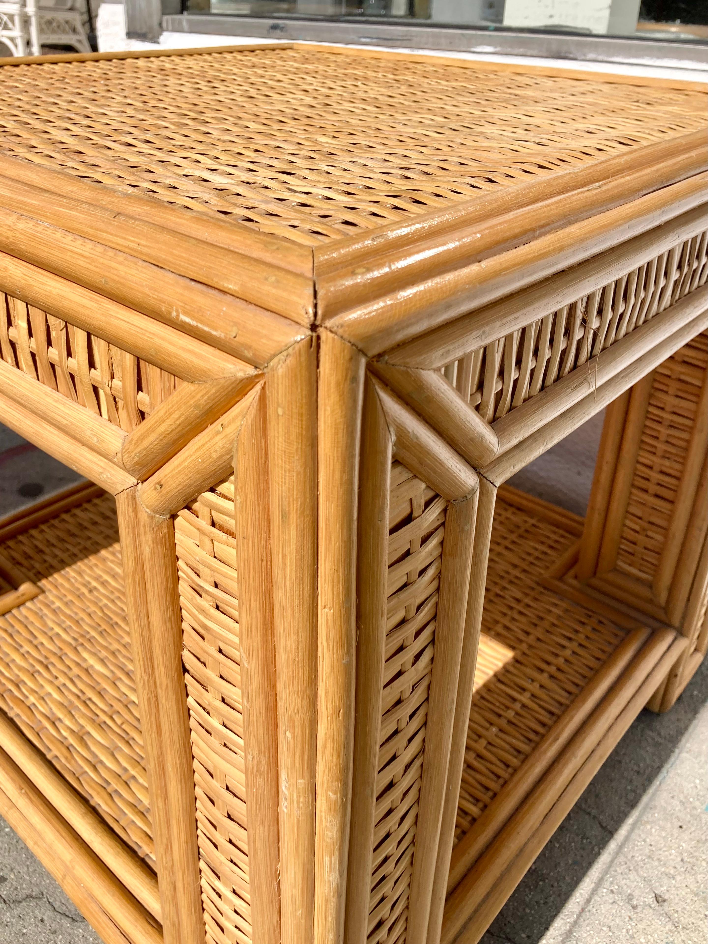 Pencil Reed Rattan Beistelltisch im Angebot 5