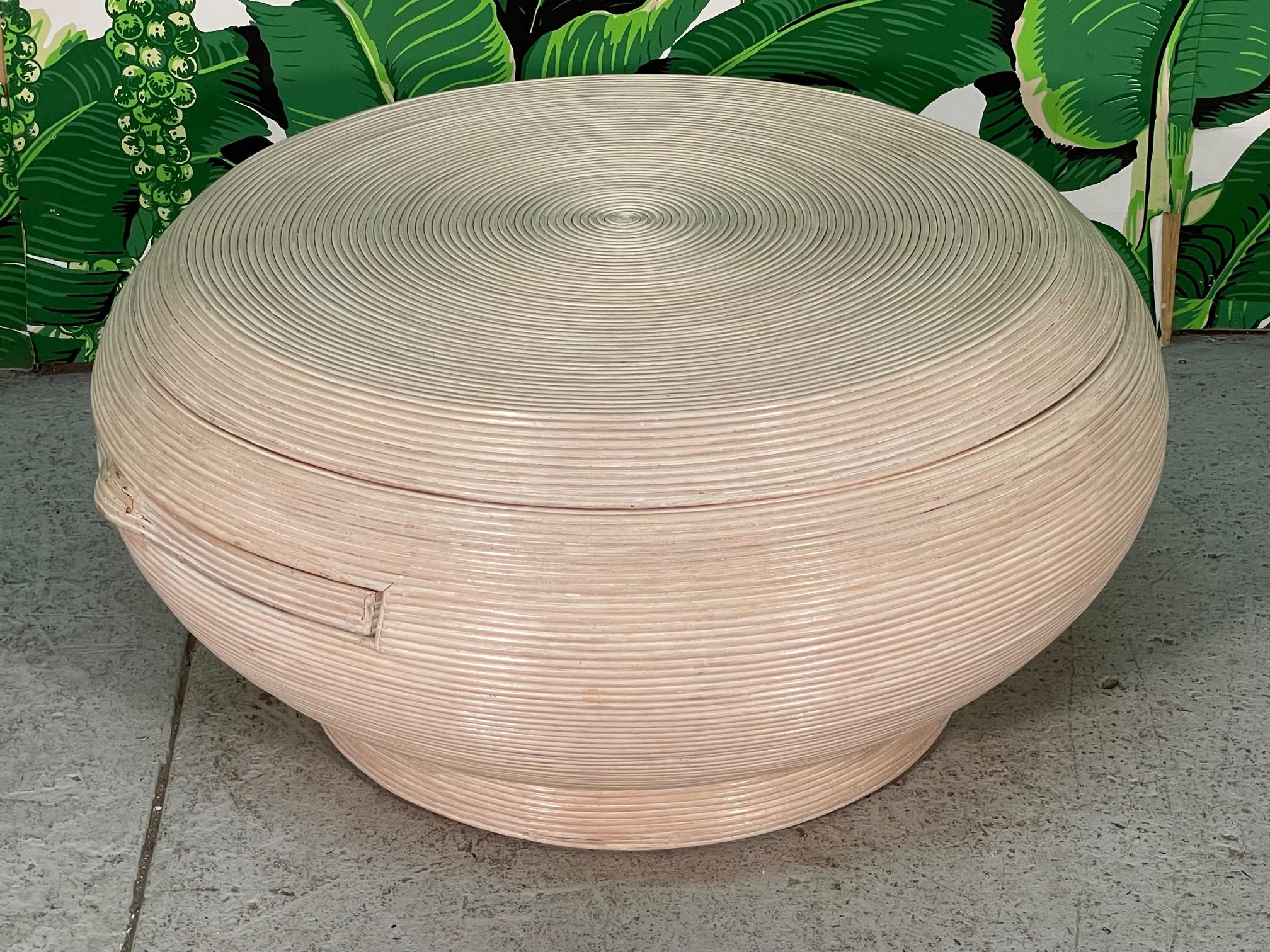 Pencil Reed Rattan Spherical Expanding Coffee Table In Good Condition In Jacksonville, FL