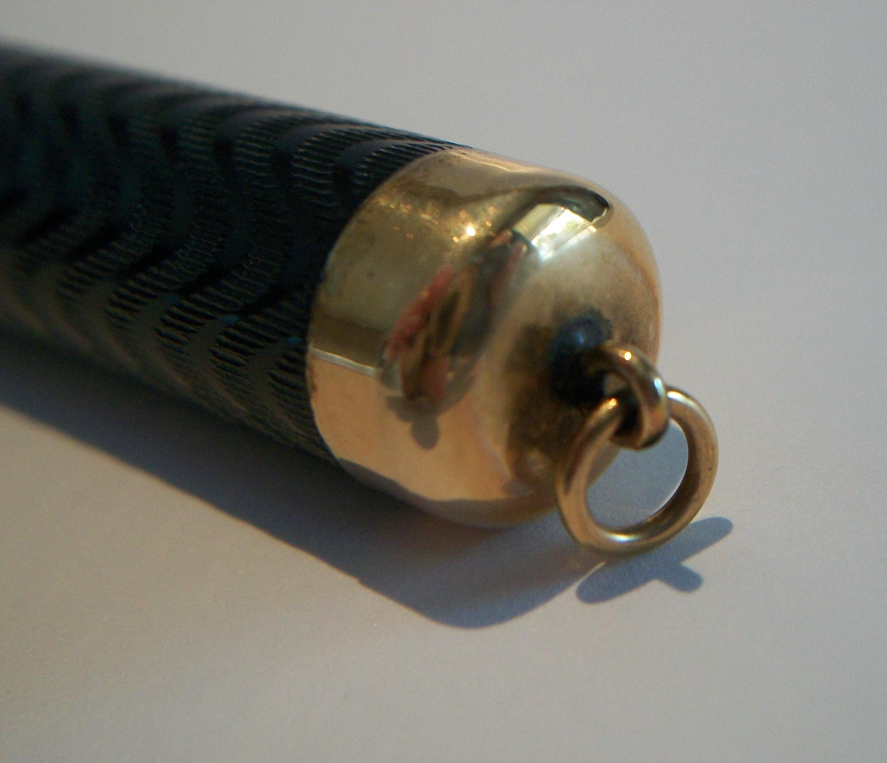 Femenino o masculino PENCRAFT - La empresa Mayer Co. - Pluma Estilográfica - Plumín de Oro de 14K - Canadá - Circa 1950's en venta