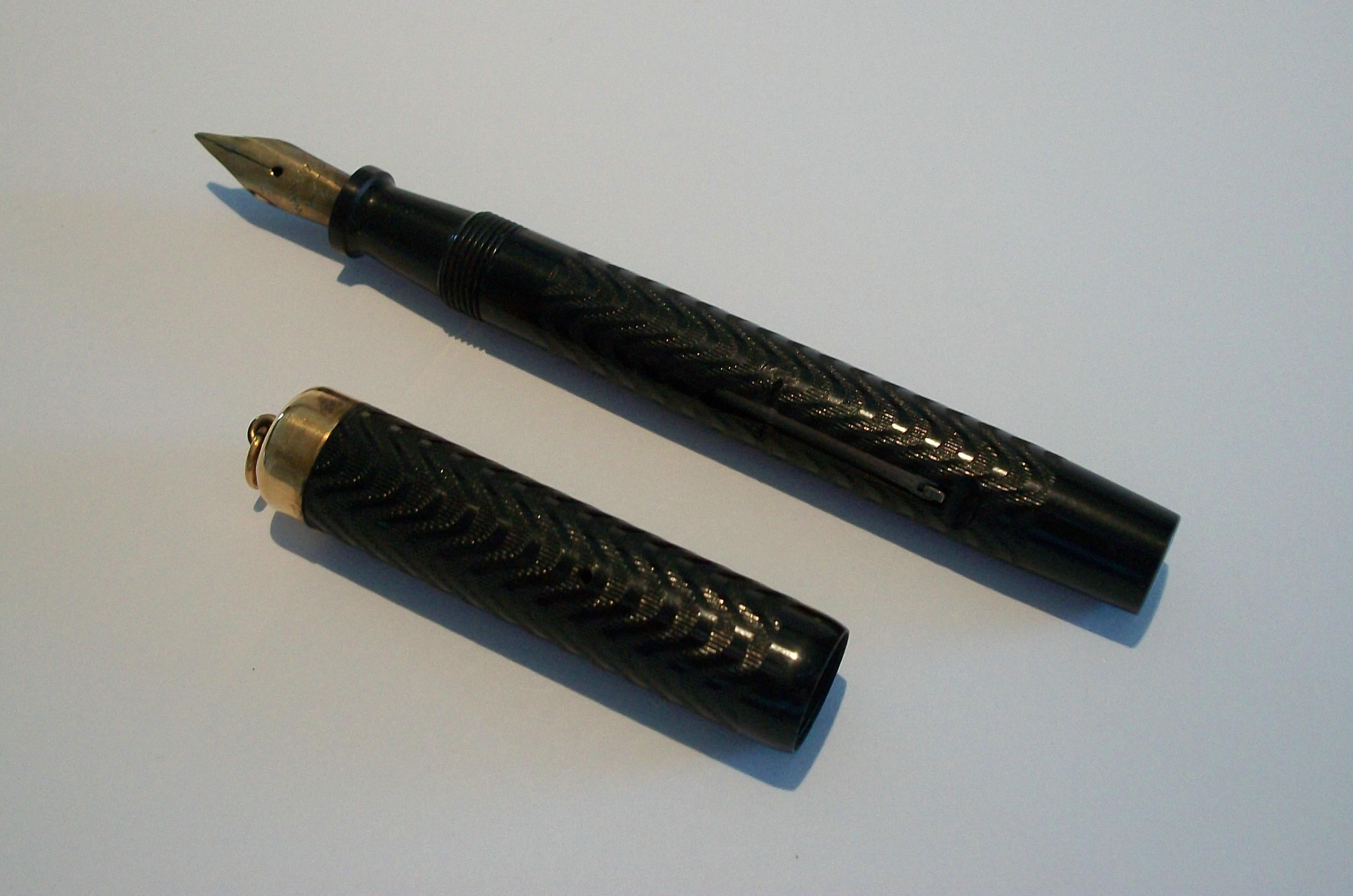 PENCRAFT - La empresa Mayer Co. - Pluma Estilográfica - Plumín de Oro de 14K - Canadá - Circa 1950's en venta 3