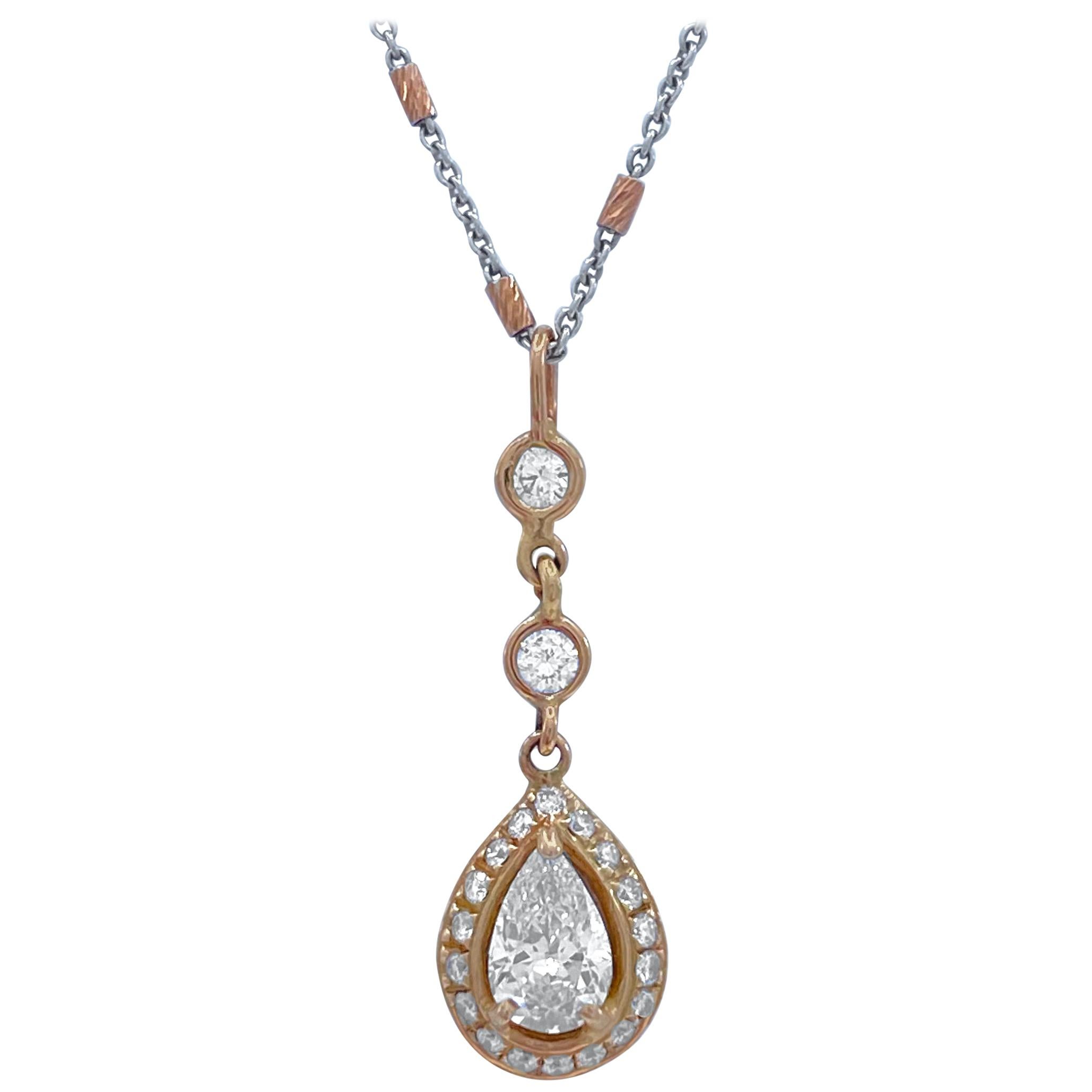 ""Pendaloque"" 0,60 Karat Birnenförmiger Diamant-Anhänger-Halskette aus 18 Karat Roségold 