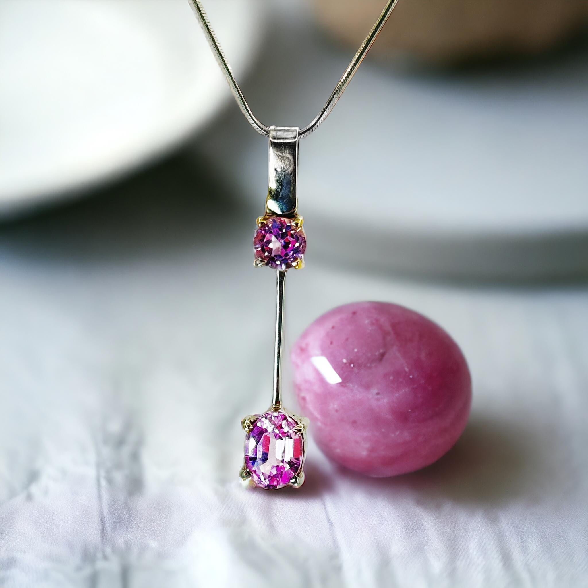 Pendant 18K White Gold Natural Pink Sapphire For Sale 1