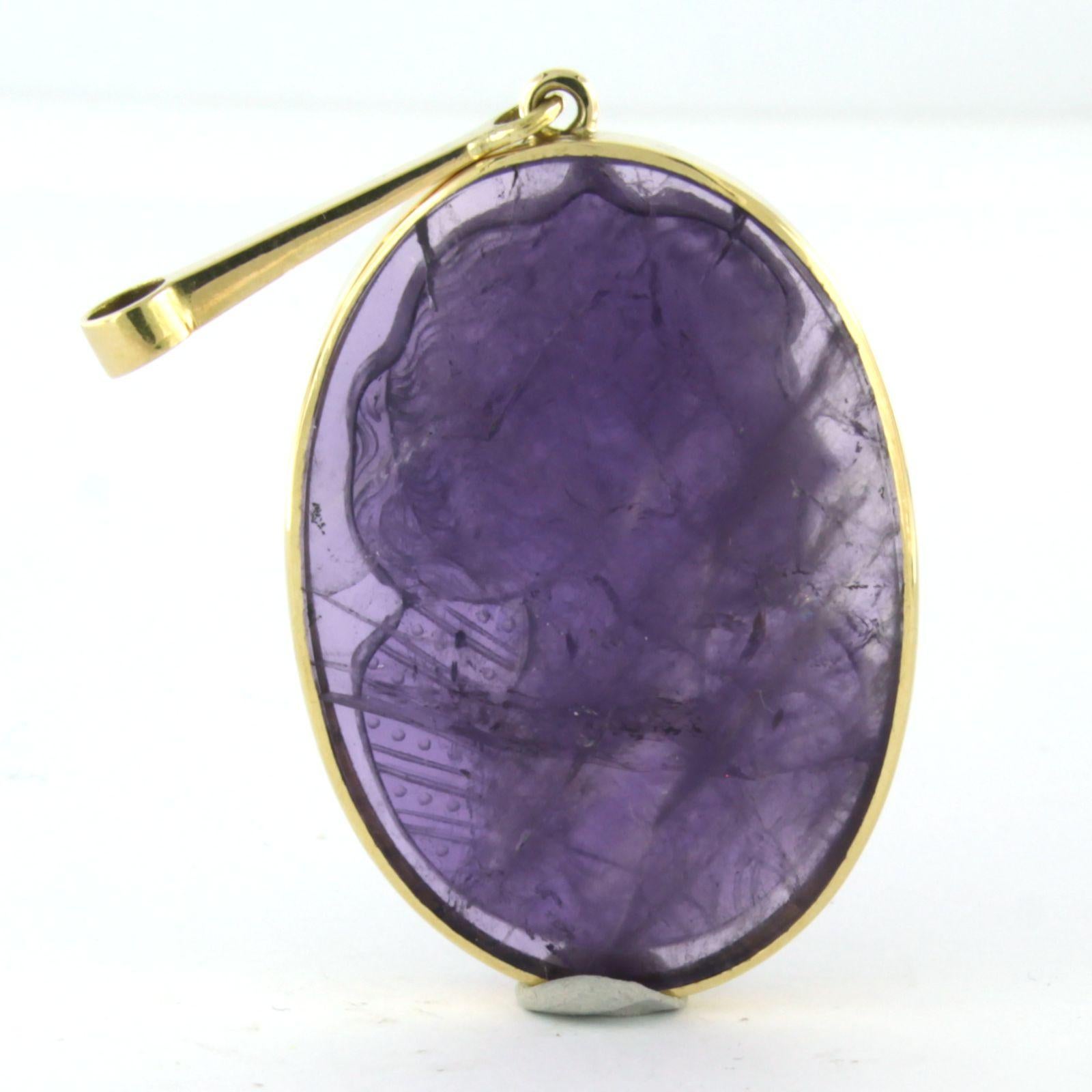 Pendant Amethyst Cameo Cut Ladies Portrait 14k yellow gold In Good Condition For Sale In The Hague, ZH